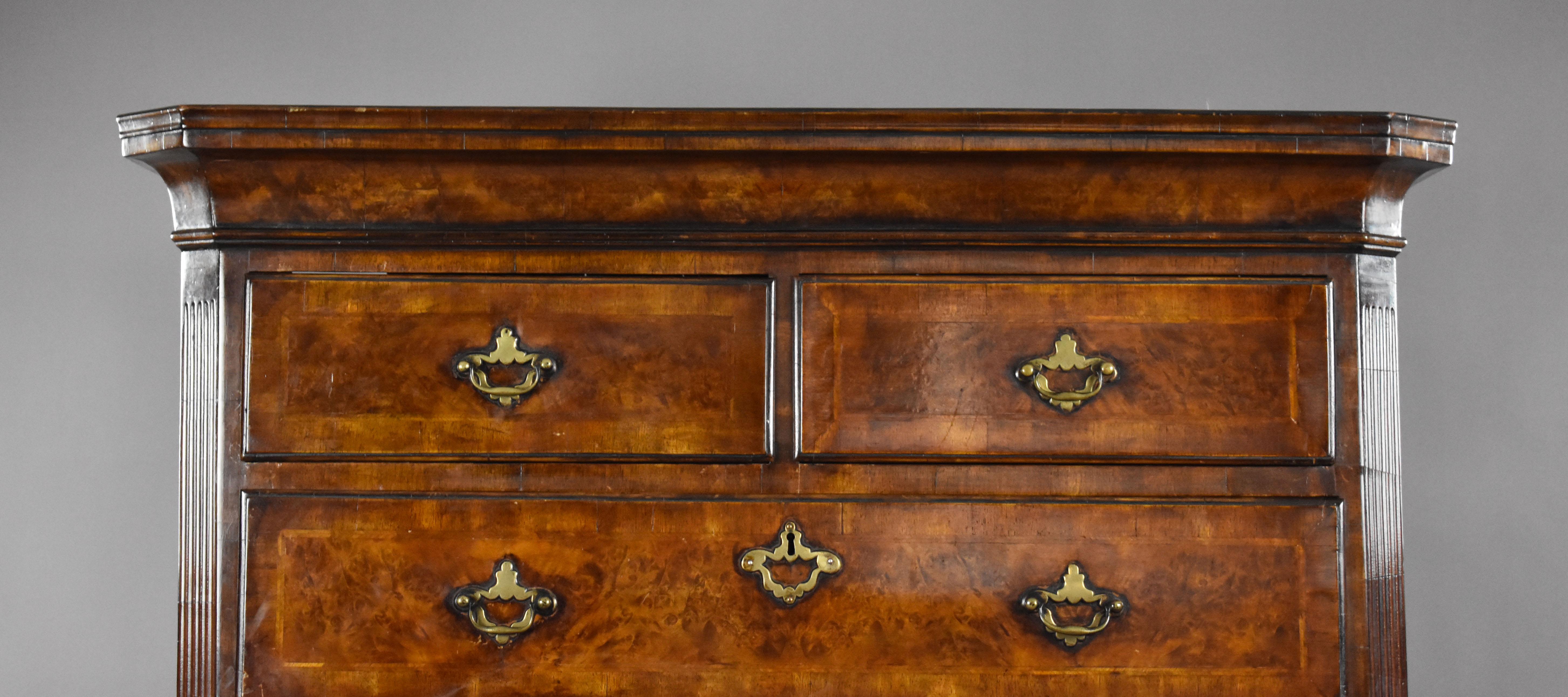 18th Century English George II Burr Walnut Chest on Chest For Sale 1