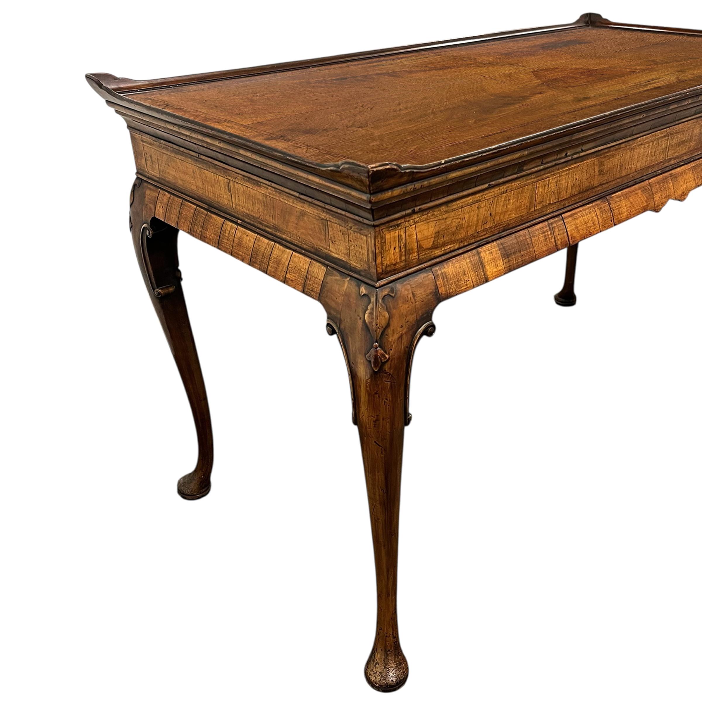 Mesa de plata inglesa de Jorge II del siglo XVIII en Bueno estado para la venta en Chicago, IL