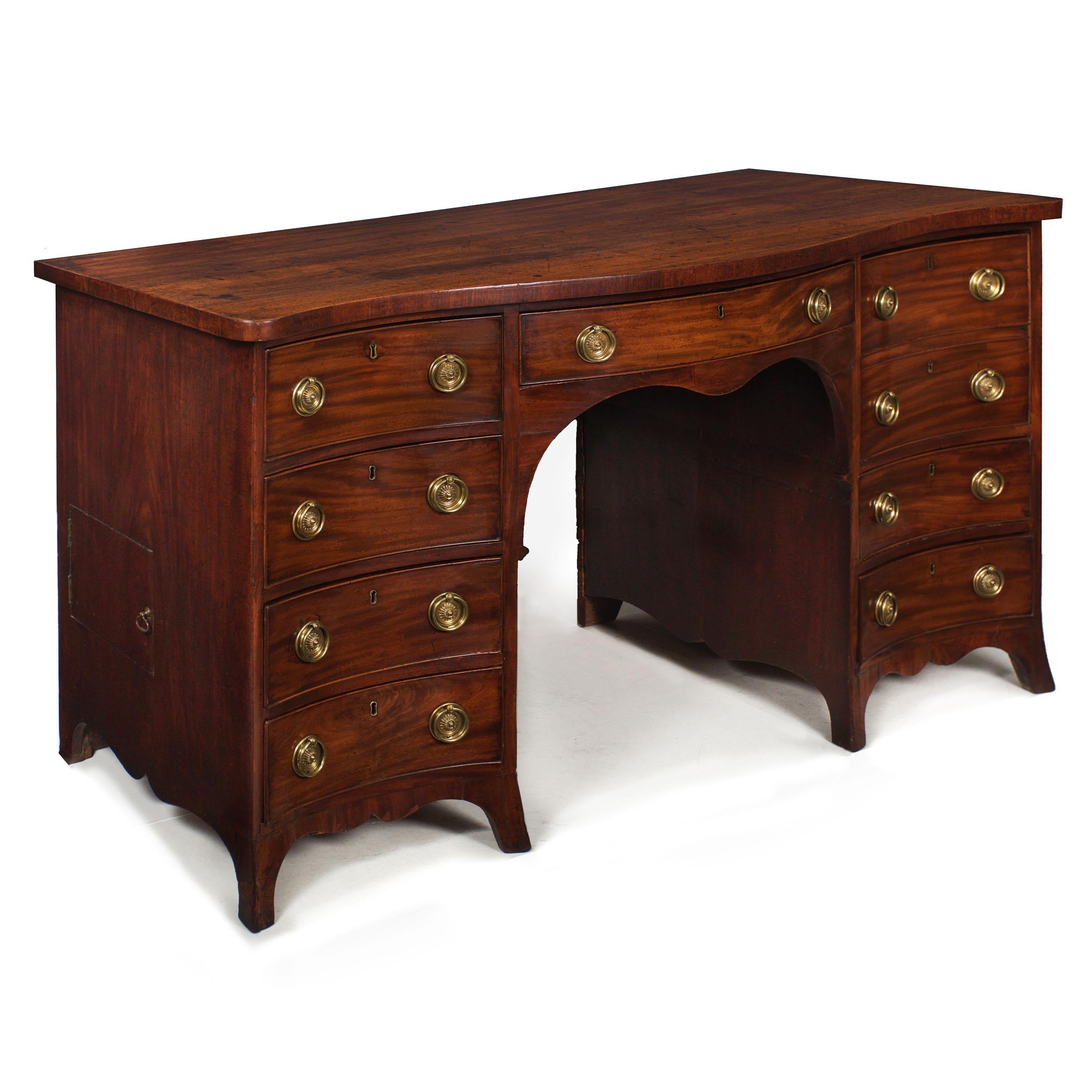 18th Century English George III Antique Mahogany Serpentine Pedestal Sideboard For Sale 15