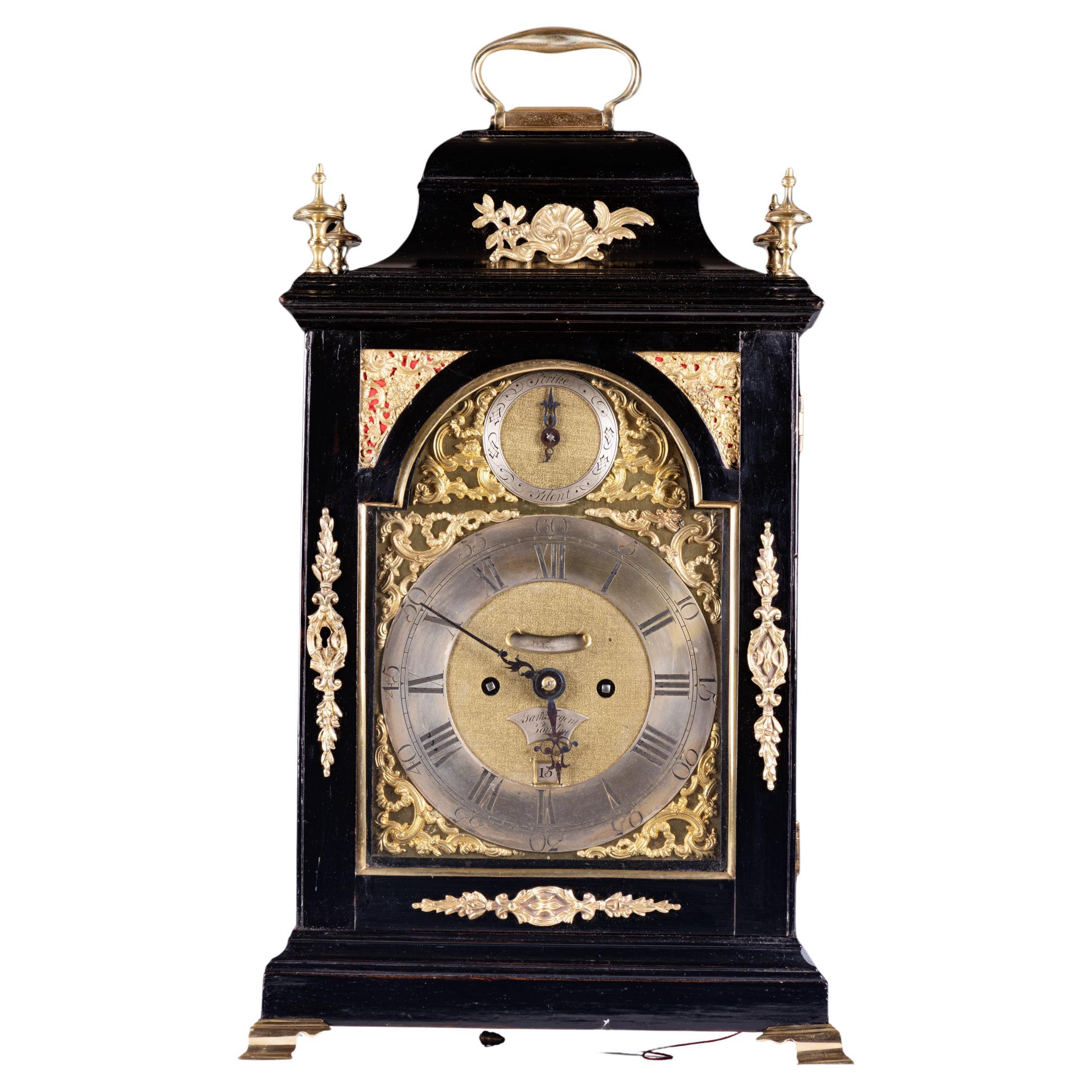 Orologio a staffa ebanizzato Giorgio III del XVIII secolo di Sam Tregent, Londra