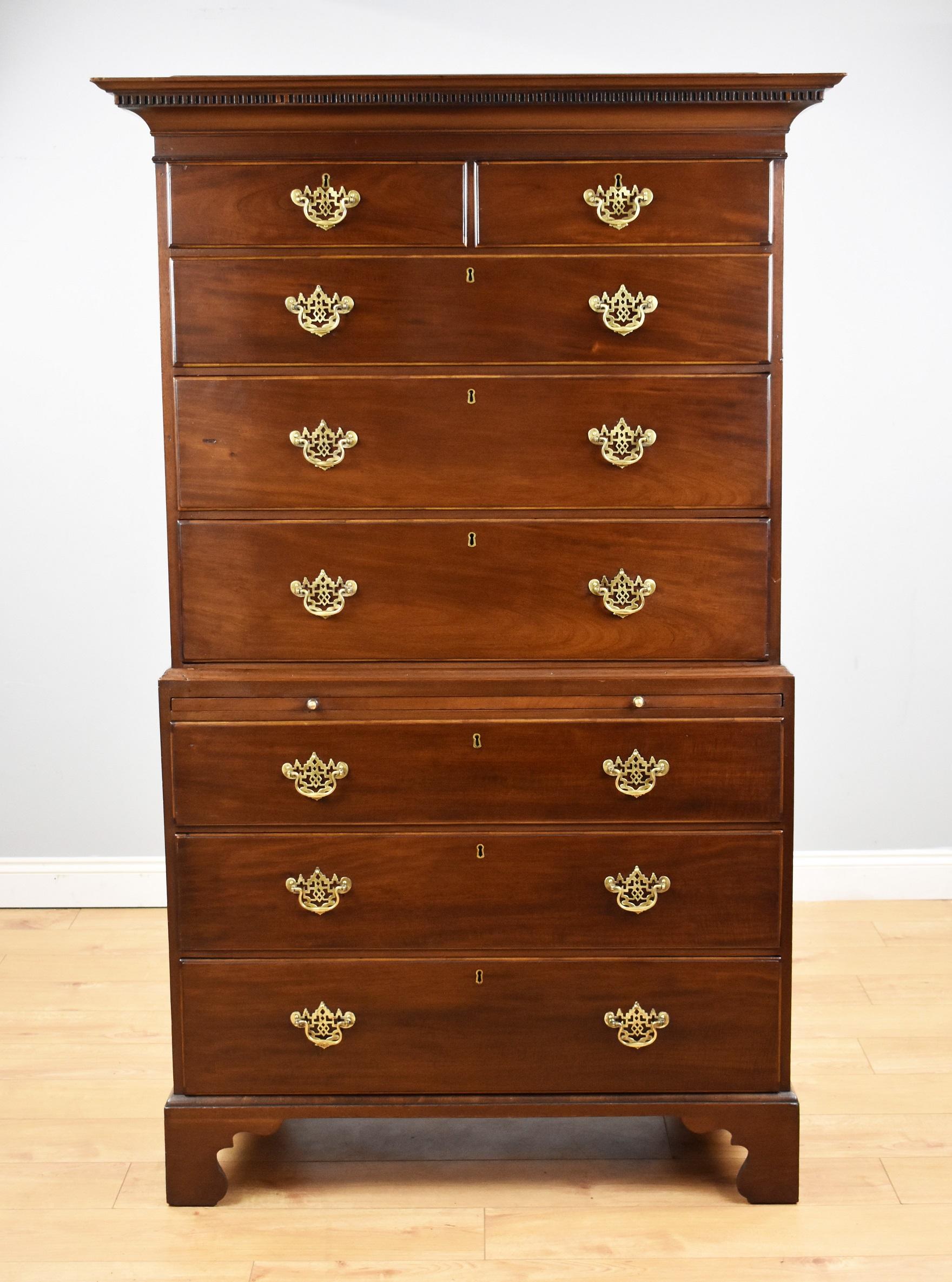 18th Century English George III Mahogany Chest on Chest In Good Condition In Chelmsford, Essex