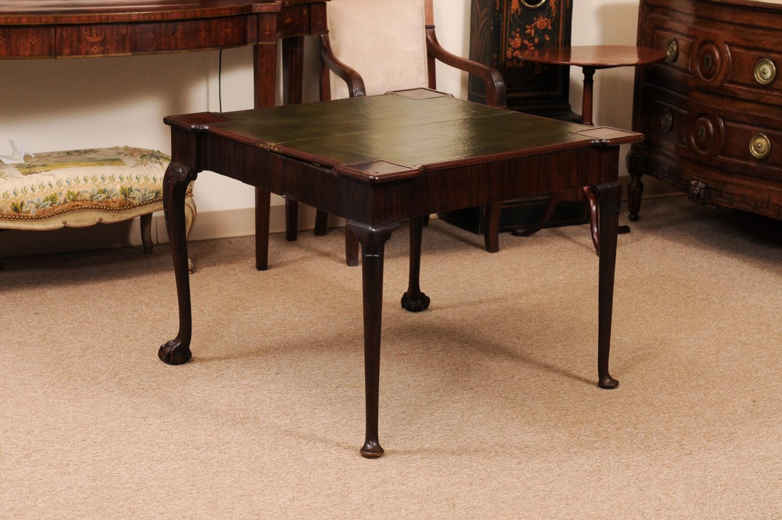 Table de jeu Concertino en acajou George III du 18e siècle en vente 4