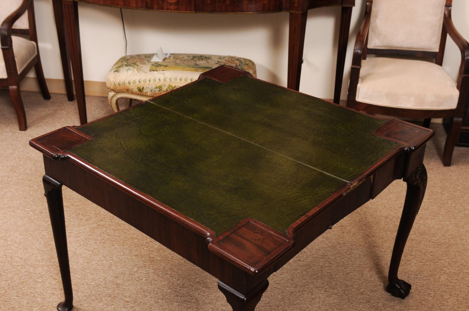 Table de jeu Concertino en acajou George III du 18e siècle en vente 2