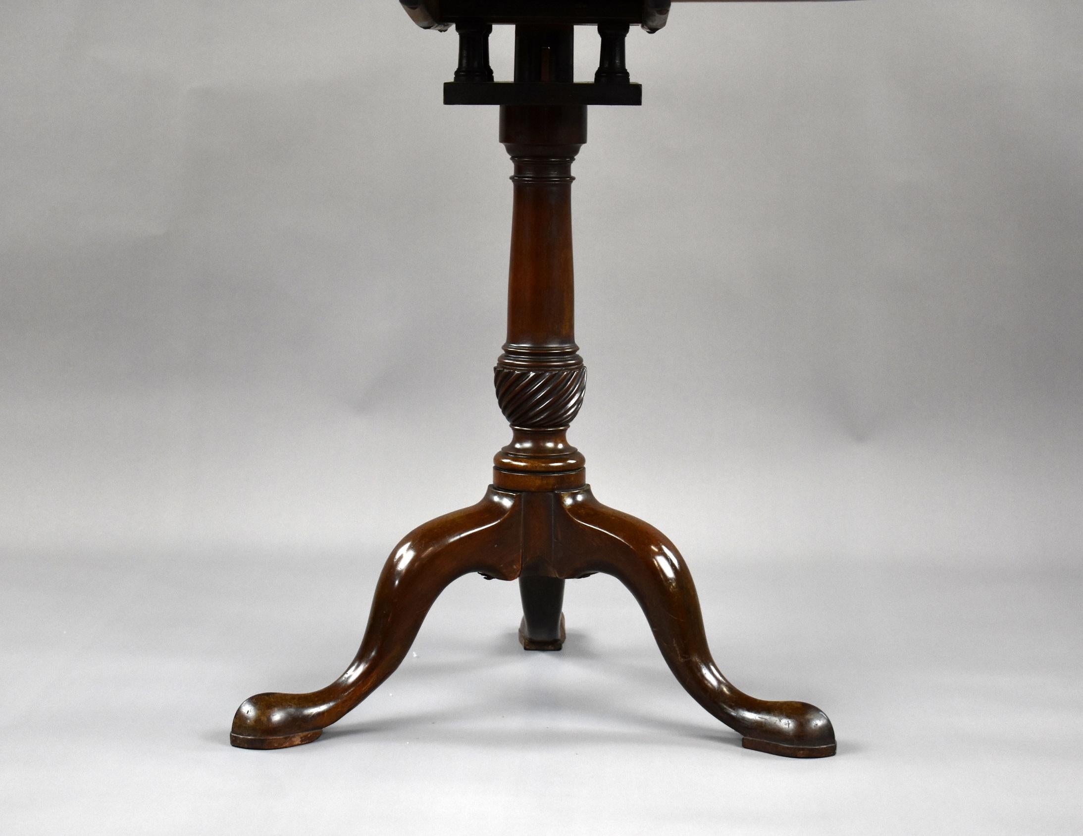 18th Century English George III Mahogany Tripod Table 4