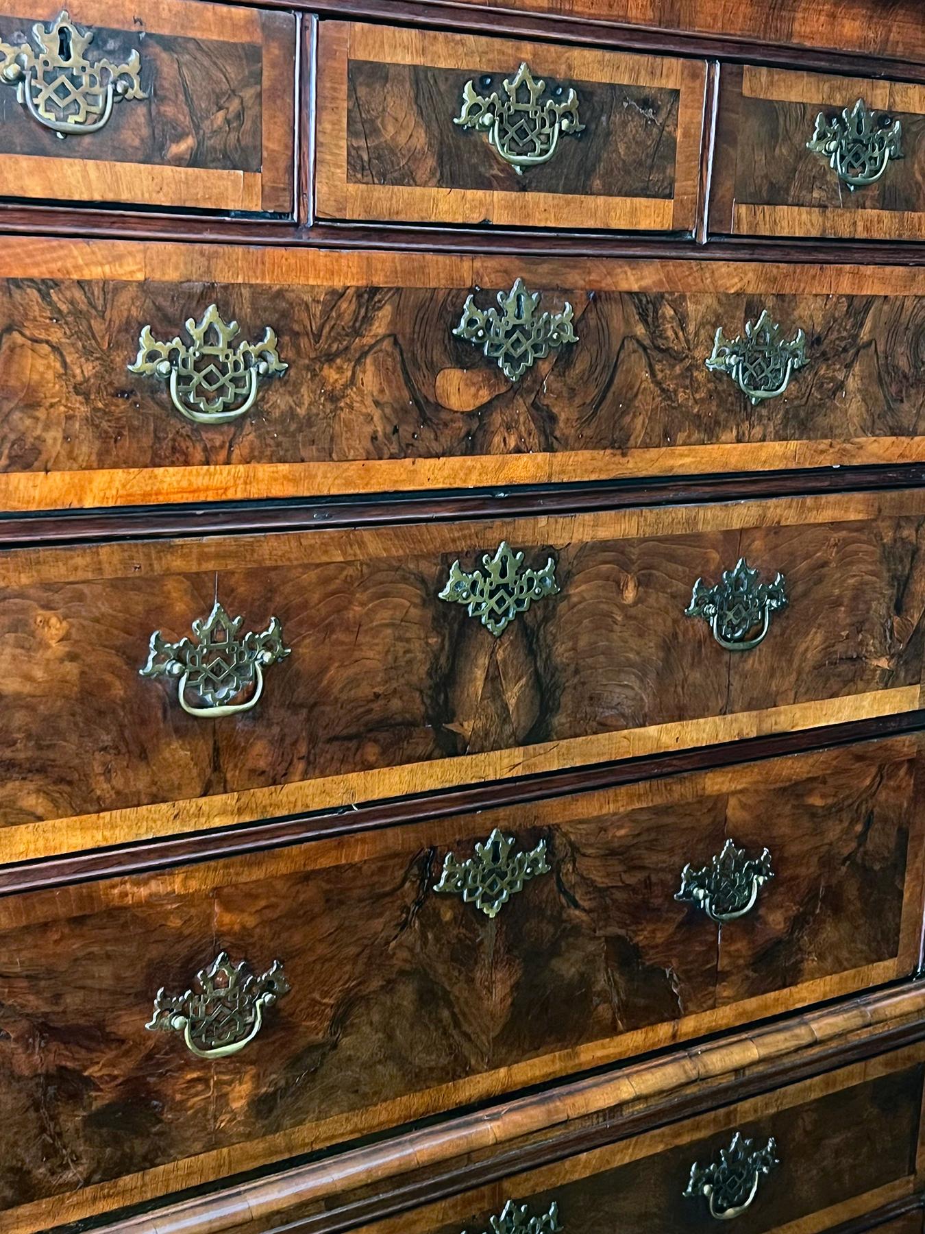 18th Century English Georgian Burl Walnut Veneer Chest on Chest For Sale 5