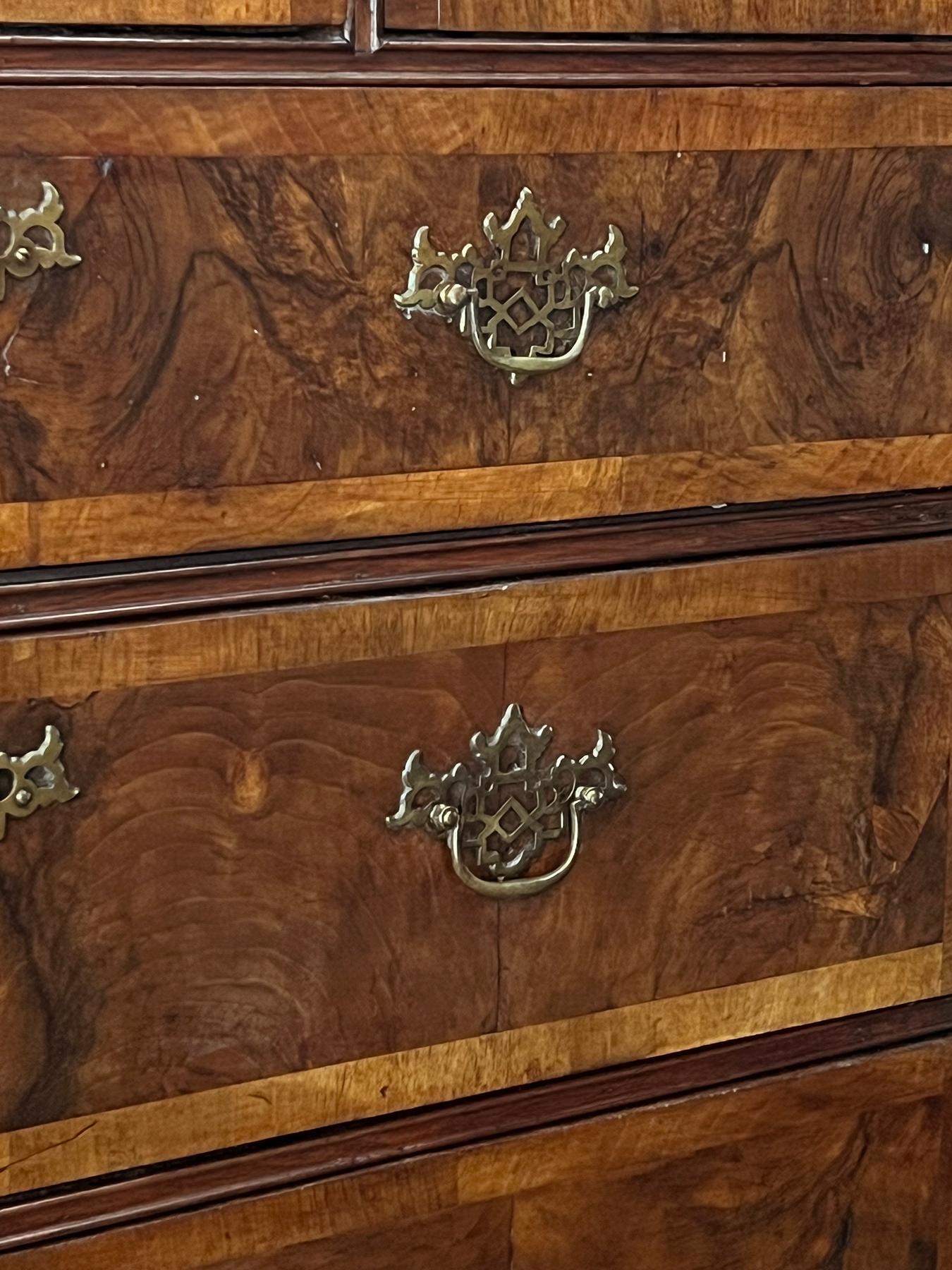 18th Century English Georgian Burl Walnut Veneer Chest on Chest For Sale 6