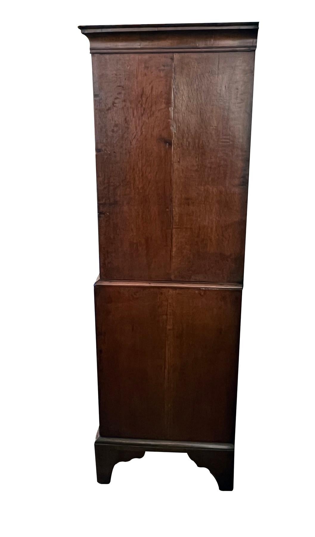 Hand-Carved 18th Century English Georgian Burl Walnut Veneer Chest on Chest For Sale