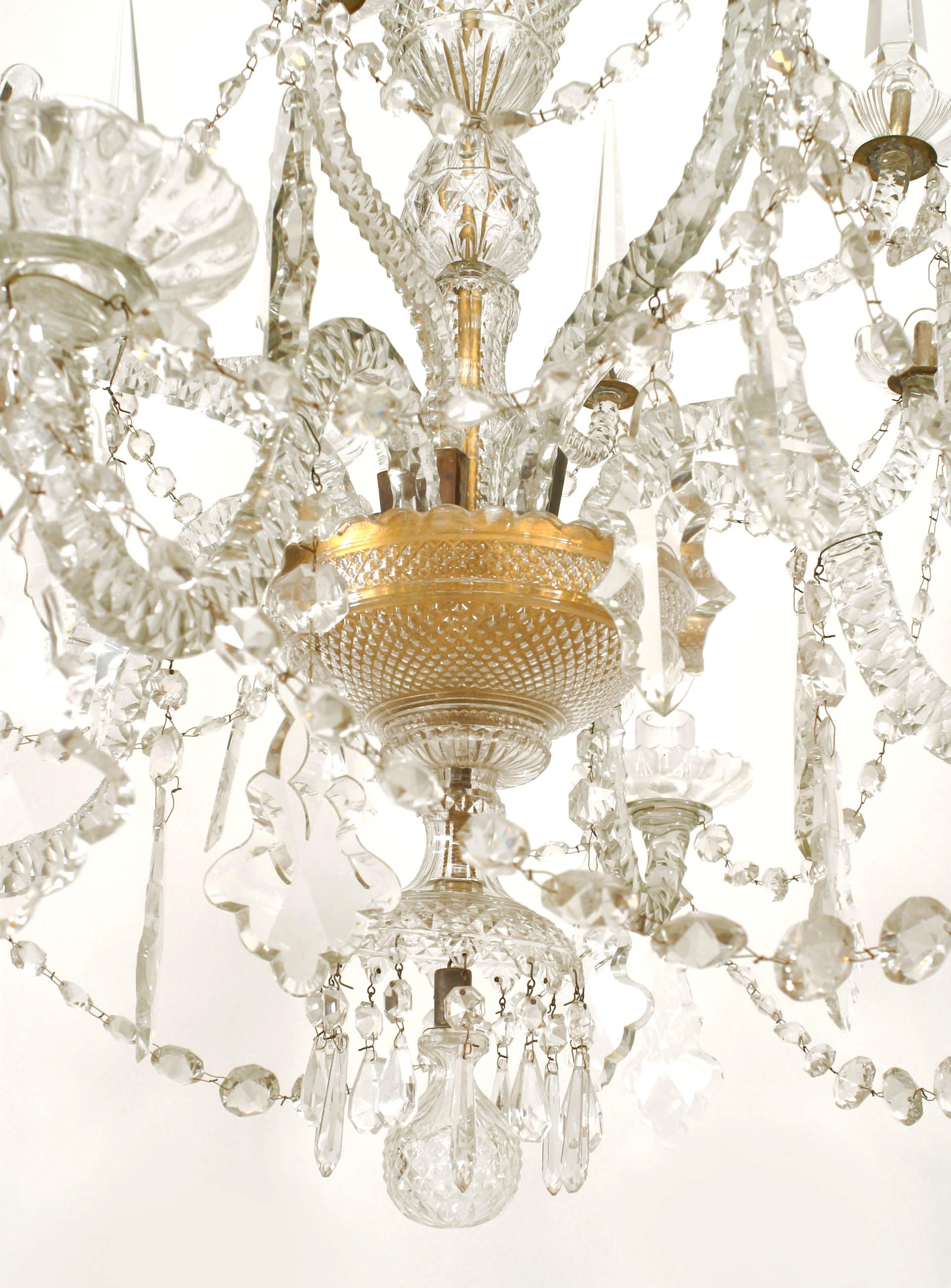 18th Century English Georgian Crystal and Brass Chandelier In Good Condition For Sale In New York, NY