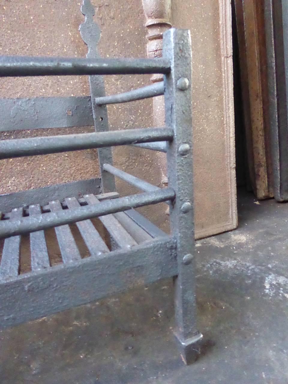 18th Century English Georgian Fireplace Grate or Fire Grate In Good Condition In Amerongen, NL