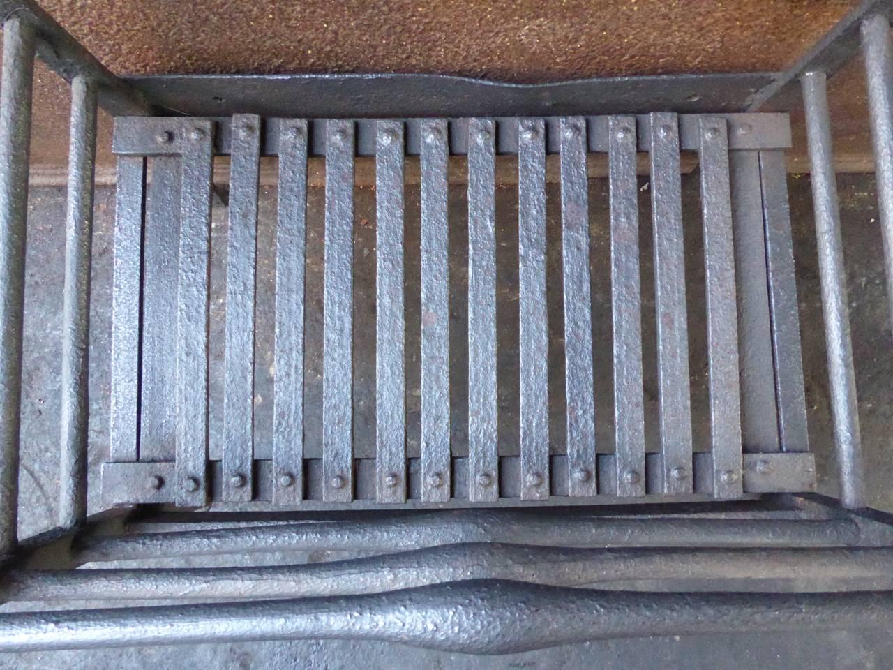18th Century English Georgian Fireplace Grate or Fire Grate 1