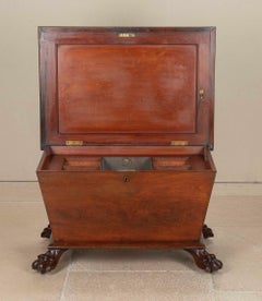 18th Century English Georgian Mahogany Cellarette or Wine Cooler