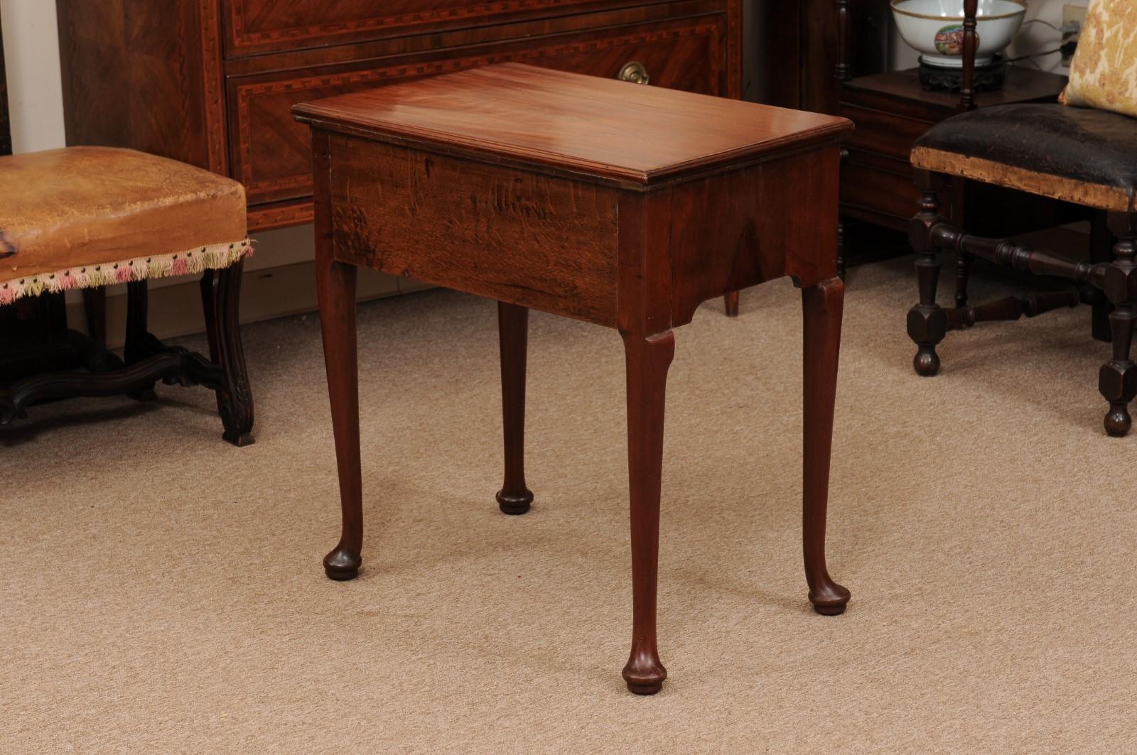18th Century and Earlier 18th Century English Georgian Mahogany Lowboy with 3 Drawers Pad feet For Sale
