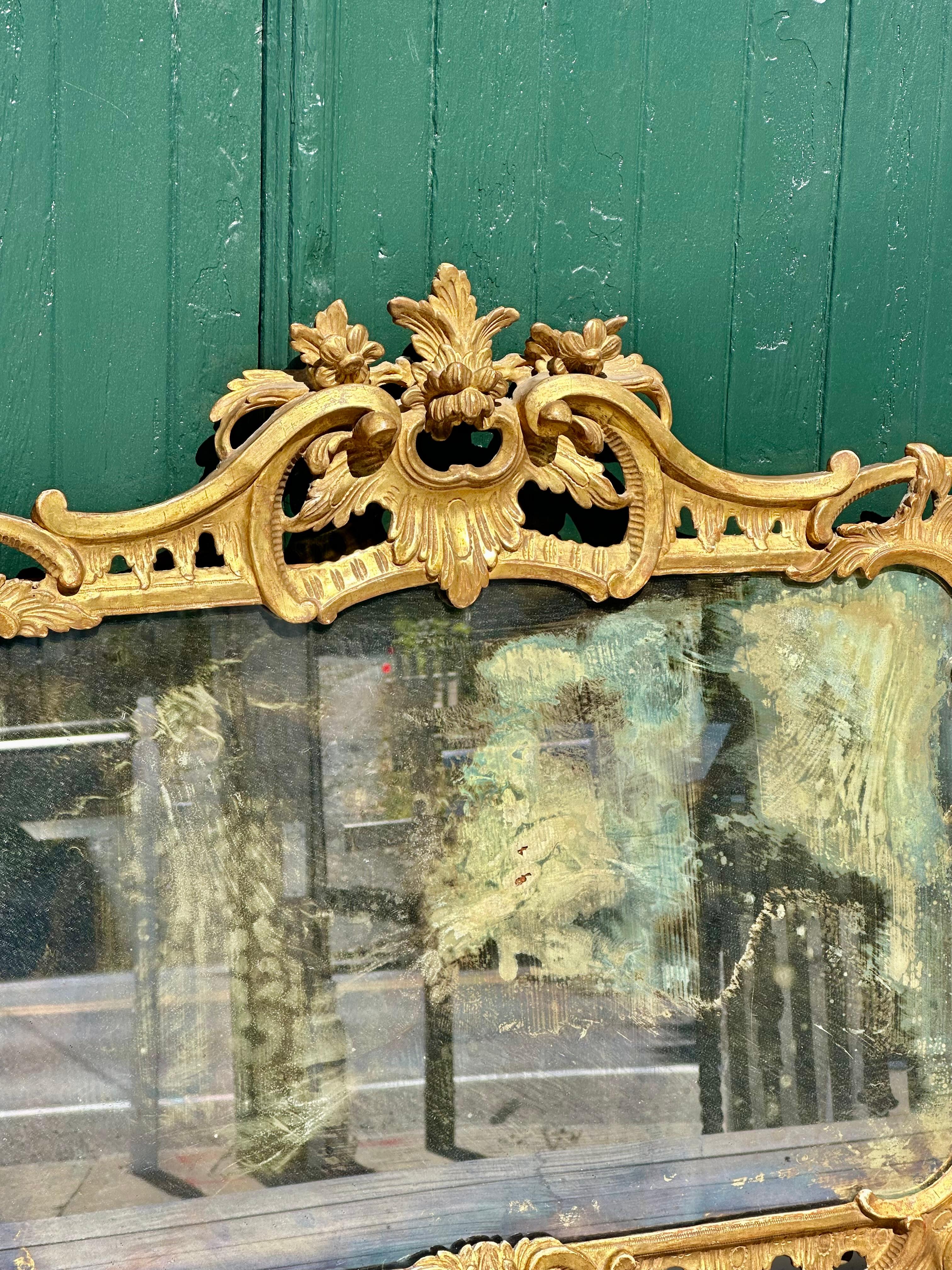 Miroir à trumeau Chippendale en bois doré anglais du 18e siècle Bon état - En vente à Essex, MA