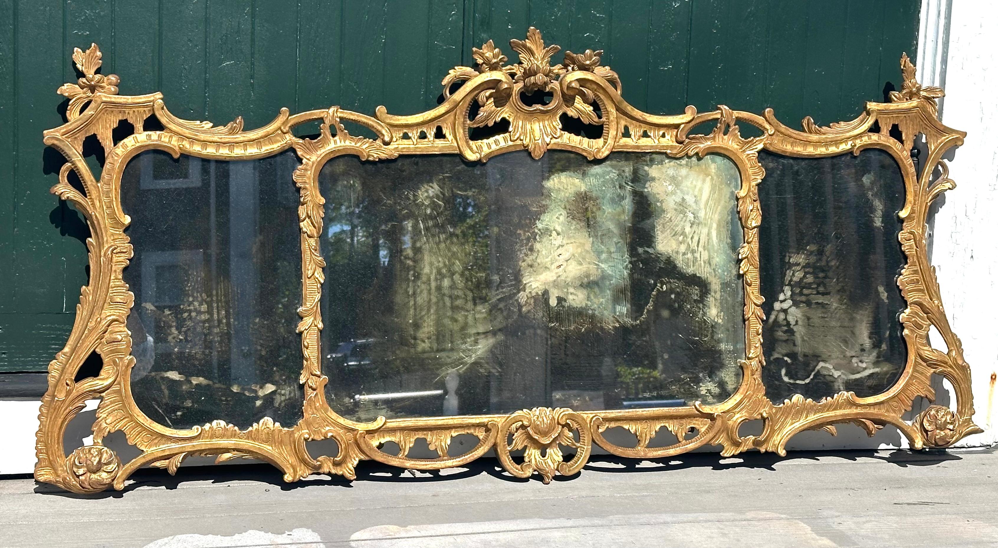 Miroir à trumeau Chippendale en bois doré anglais du 18e siècle en vente 3