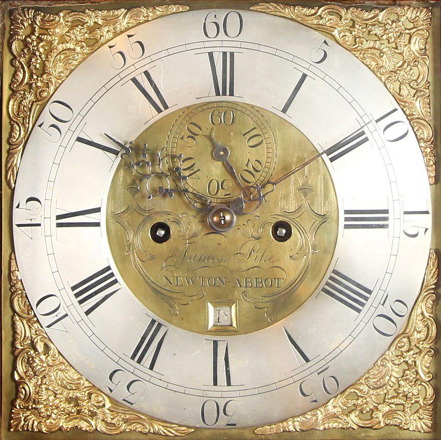 Britannique Horloge grand-père anglaise du XVIIIe siècle par A James Pike en vente