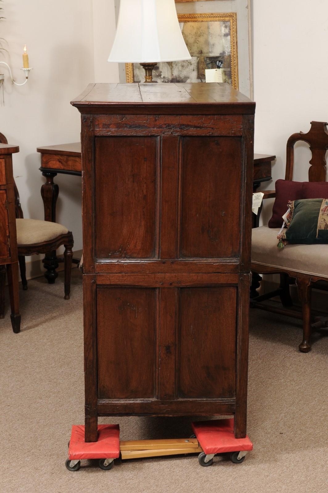 18th Century English Jacobean Style Oak Chest with 4 Drawers For Sale 7
