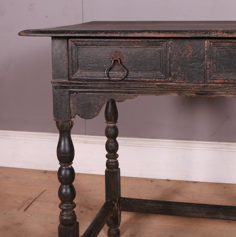 Good English 18th C painted oak lamp table. 1760.

Dimensions
29 inches (74 cms) wide
20.5 inches (52 cms) deep
27 inches (69 cms) high.

    