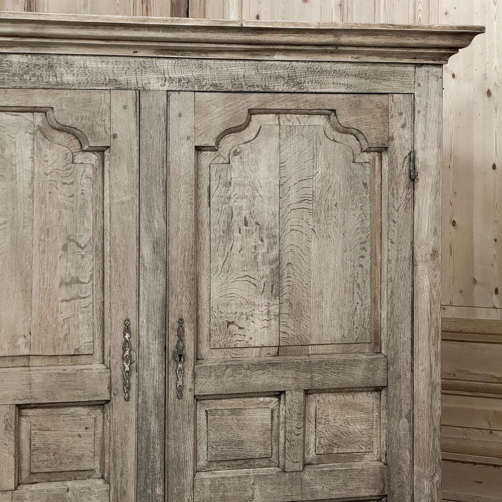 18th Century English Linen Press ~ Cabinet in Stripped Oak For Sale 4