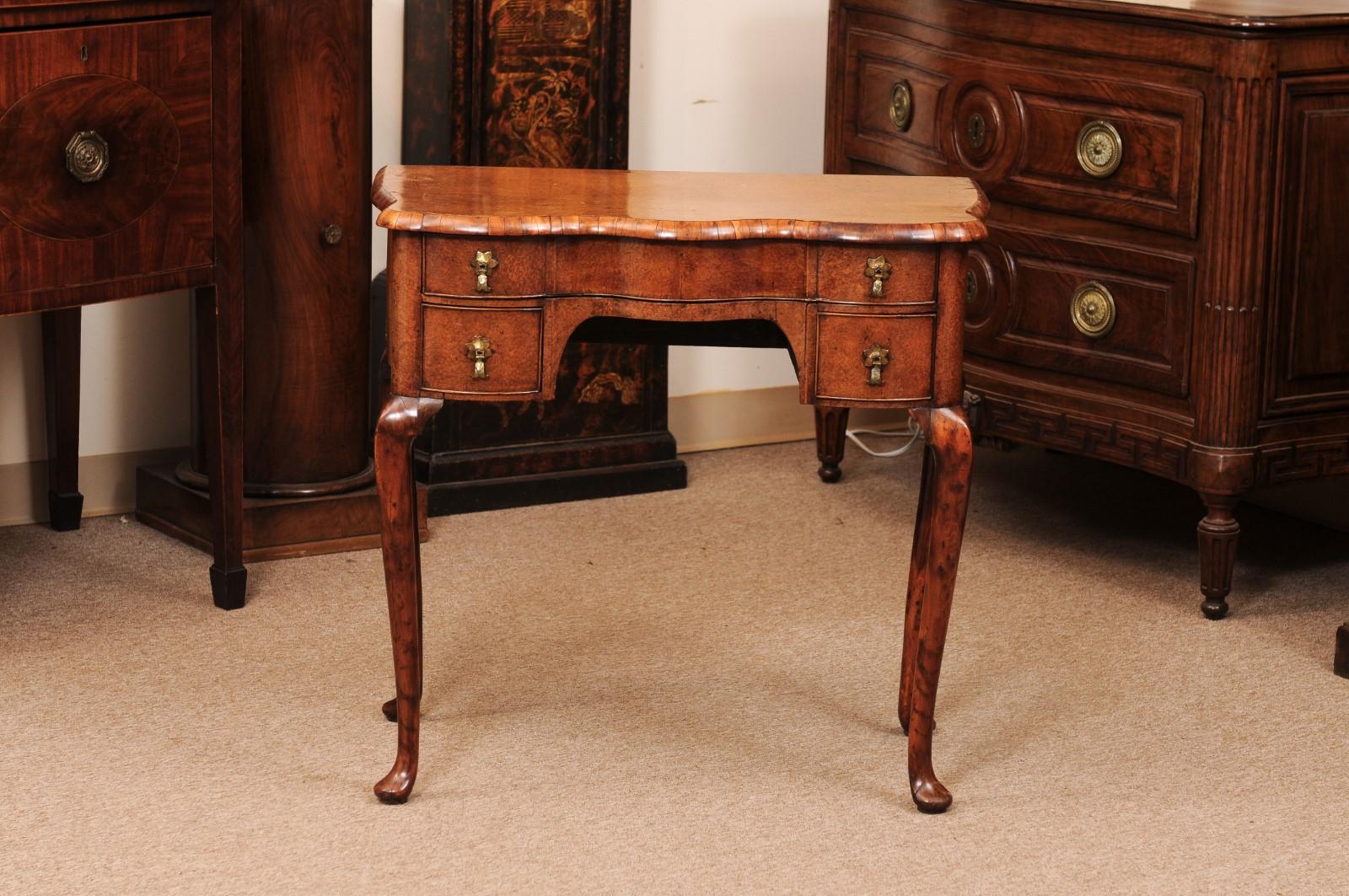 18th Century English Lowboy in Mulberry with Serpentine Front and Pad Feet For Sale 7
