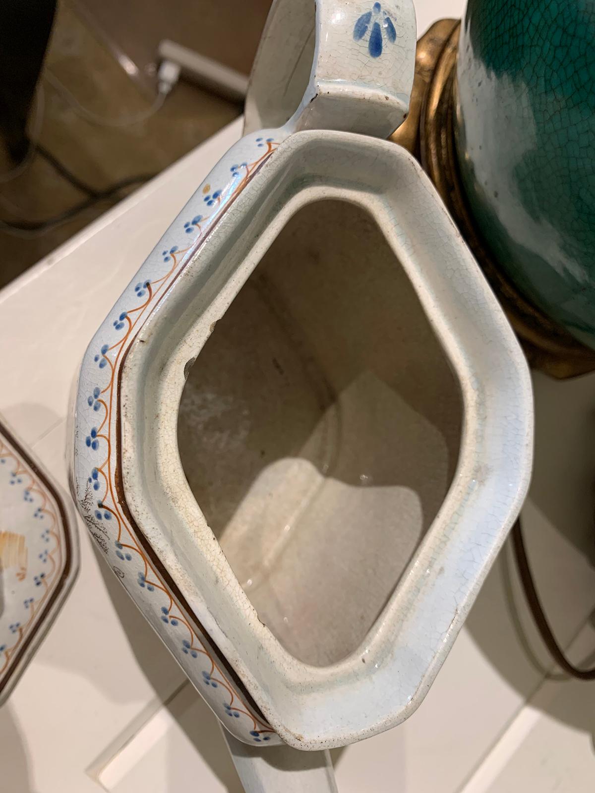 18th Century English Lowestoft Chinoiserie Porcelain Teapot 4