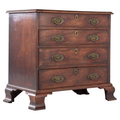 Commode anglaise en acajou du XVIIIe siècle