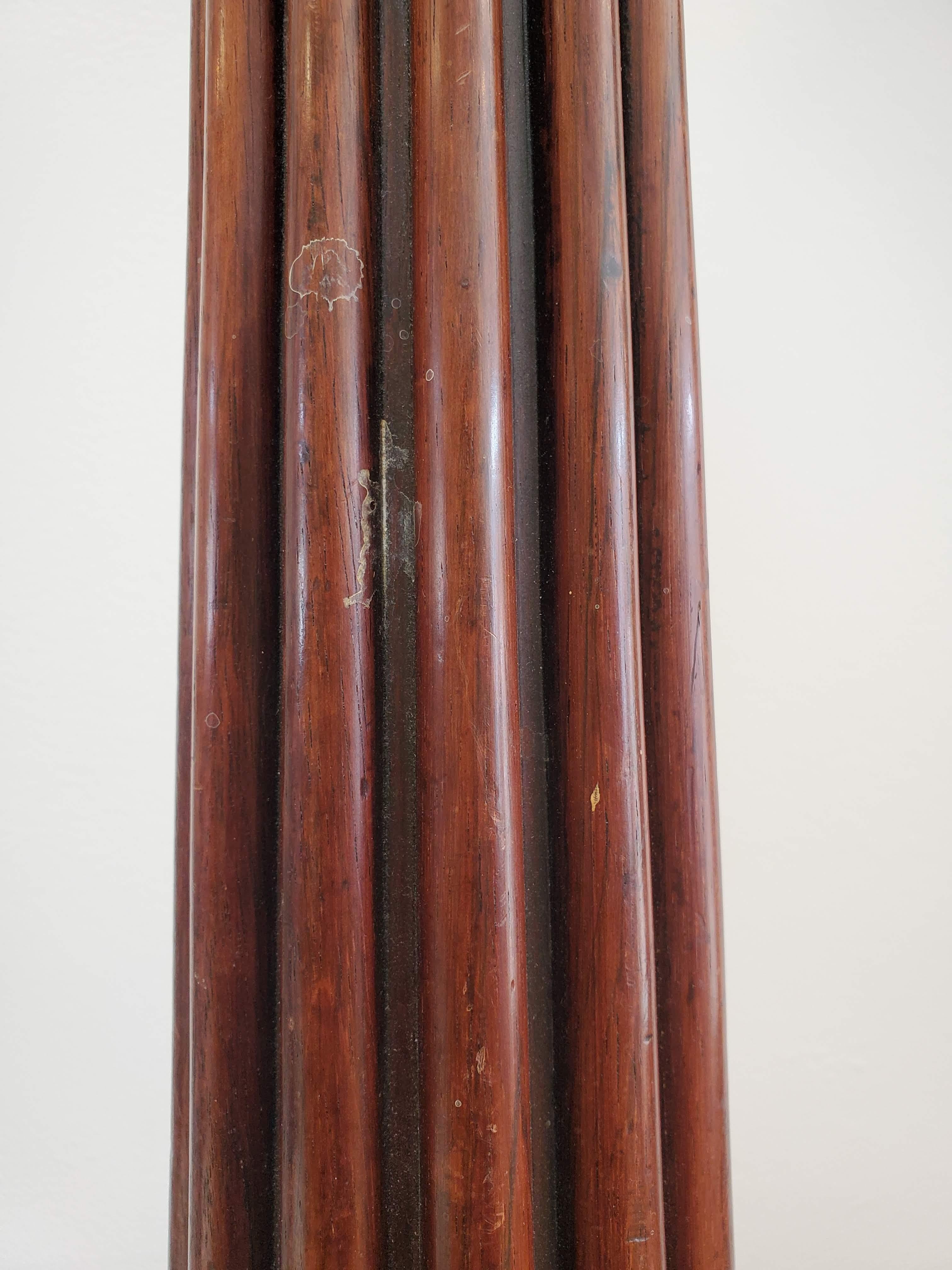 Hand-Carved 18th Century English Mahogany Column with Gold Gilt Decoration For Sale