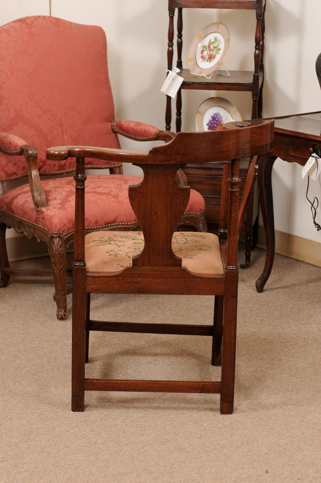 18th Century English Mahogany Corner Chair with Rounded Back, Slip Seat 8