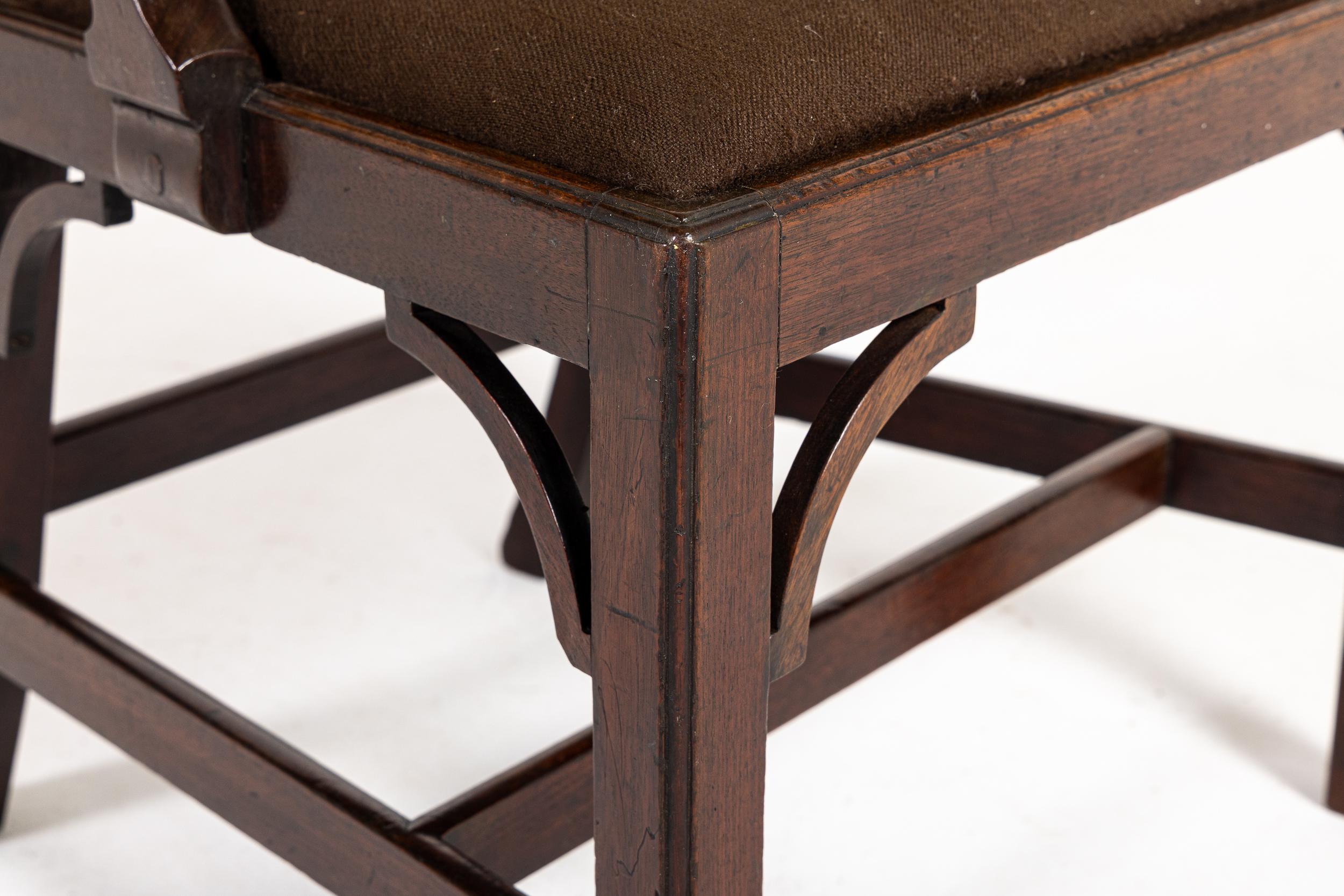 18th Century English Mahogany Elbow Chair For Sale 3