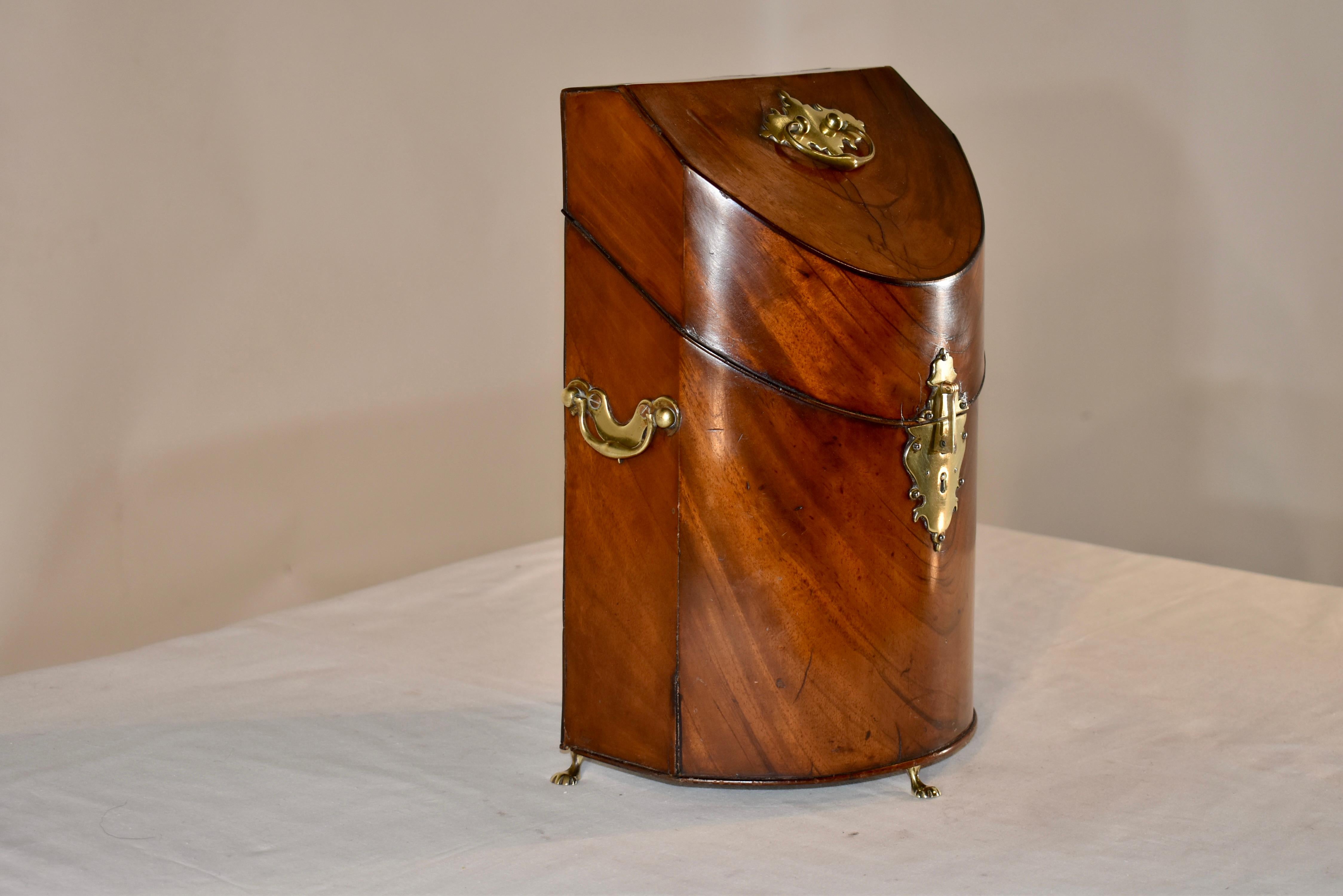 Caja de cuchillos inglesa de caoba del siglo XVIII Inglés en venta