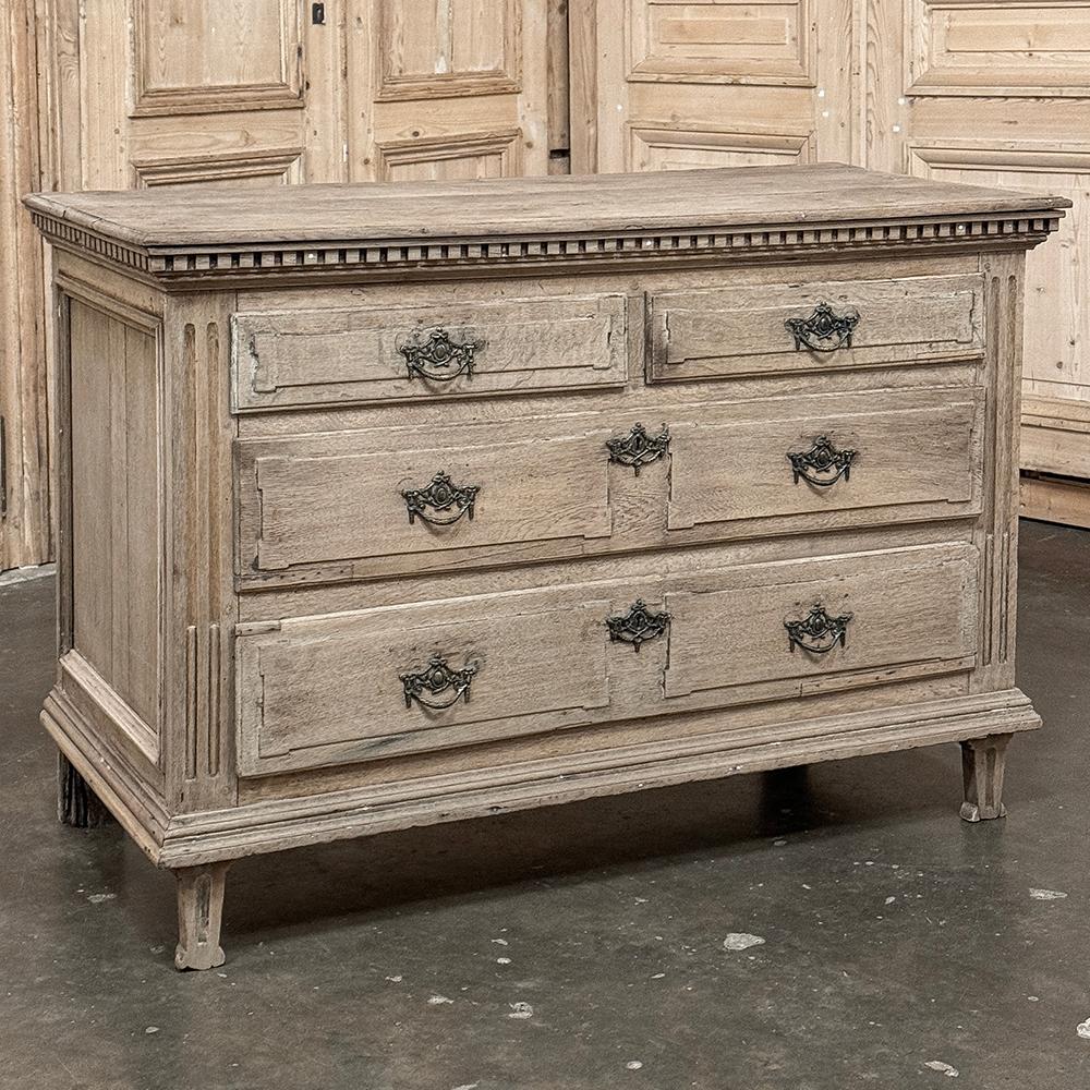 18th Century English Neoclassical Chest of Drawers in Stripped Oak will make a splendid addition to your timeless decor!  Hand-crafted from solid planks of old-growth seasoned oak, it features a generous surface with an overhang supported all around
