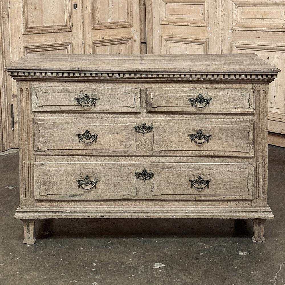 Francese Cassettiera neoclassica inglese del XVIII secolo in Oak striato in vendita
