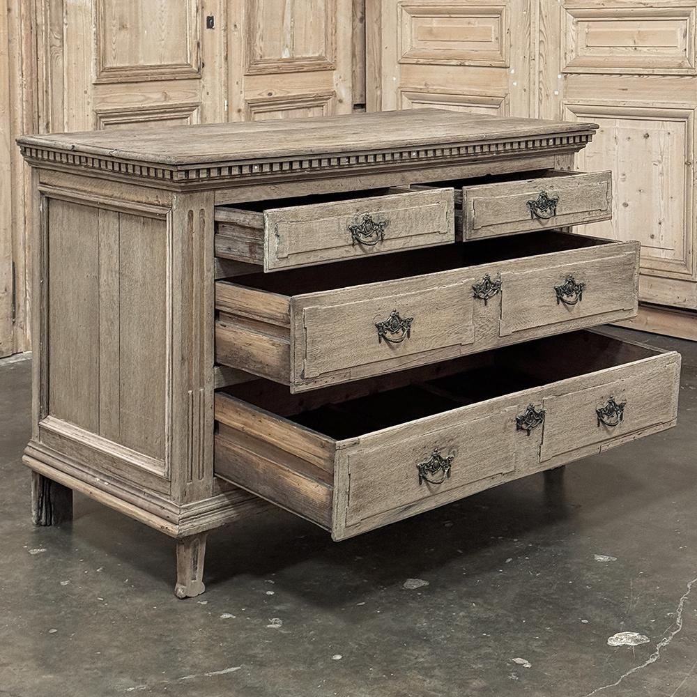 Brass 18th Century English Neoclassical Chest of Drawers in Stripped Oak For Sale