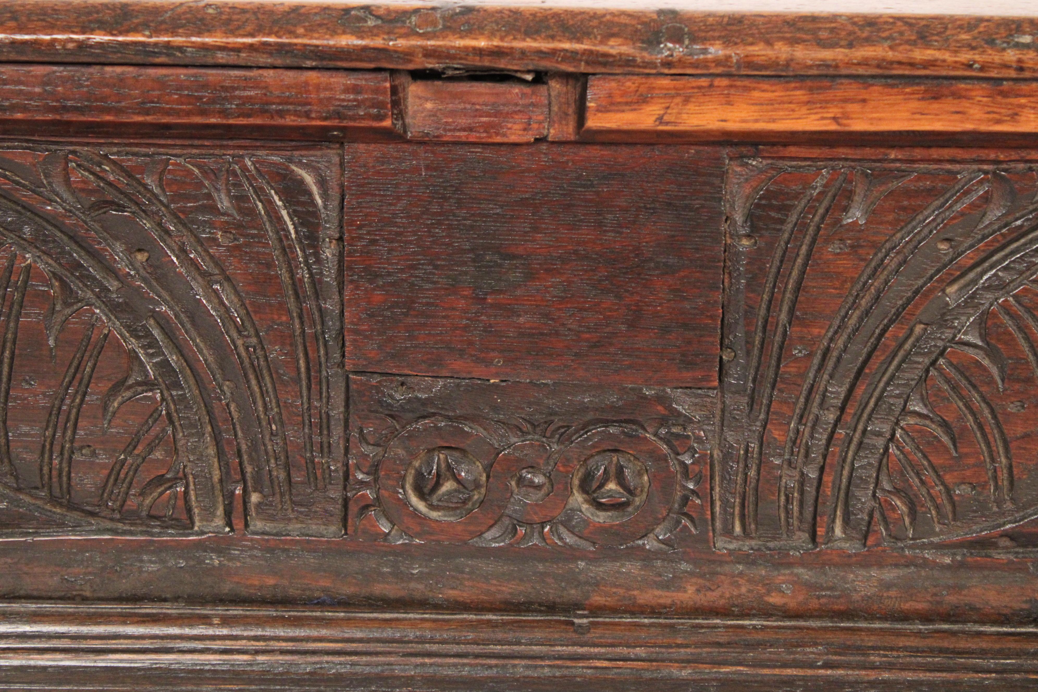 18th Century English Oak Bible Box / Side Table For Sale 4