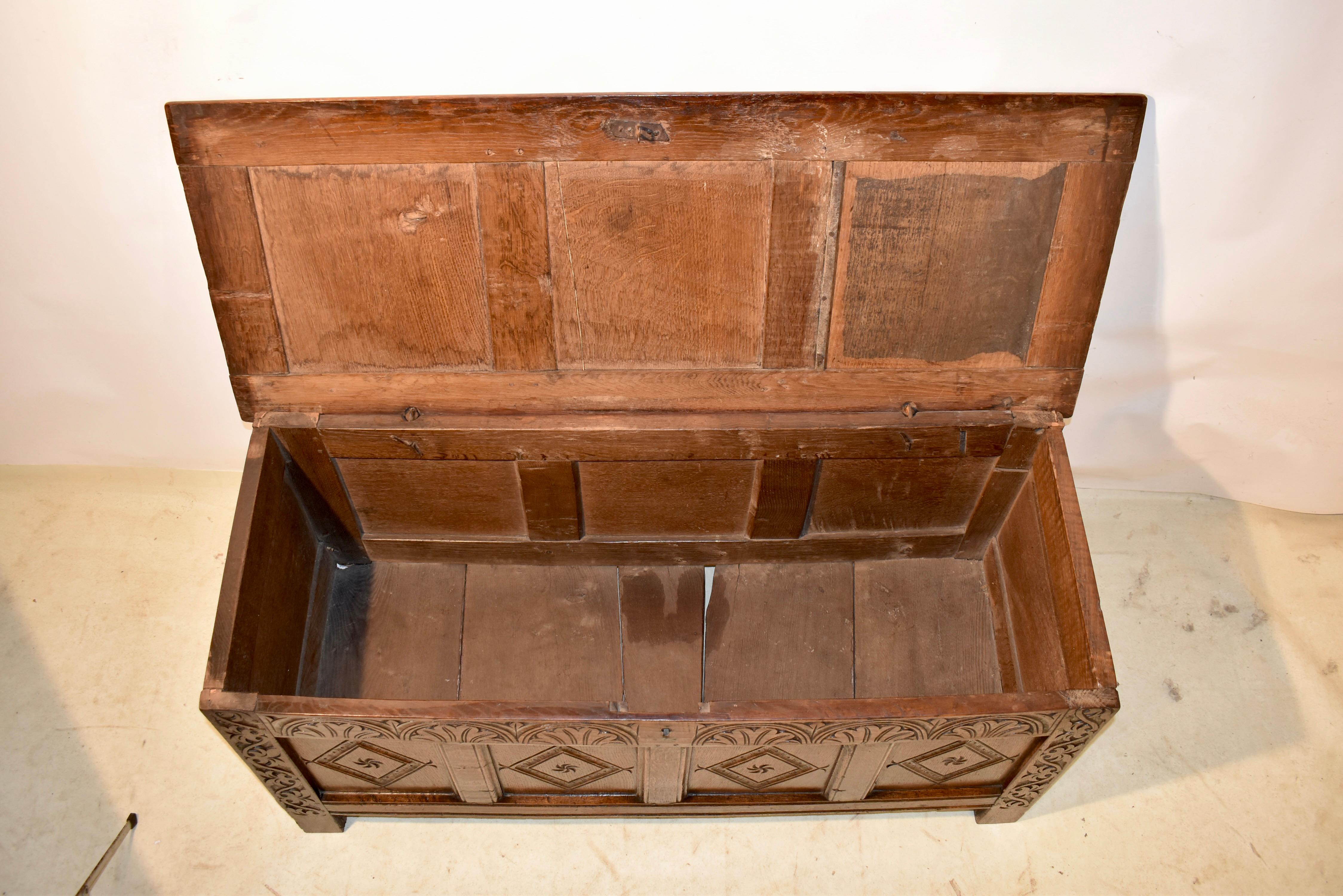 18th Century English Oak Blanket Chest For Sale 4