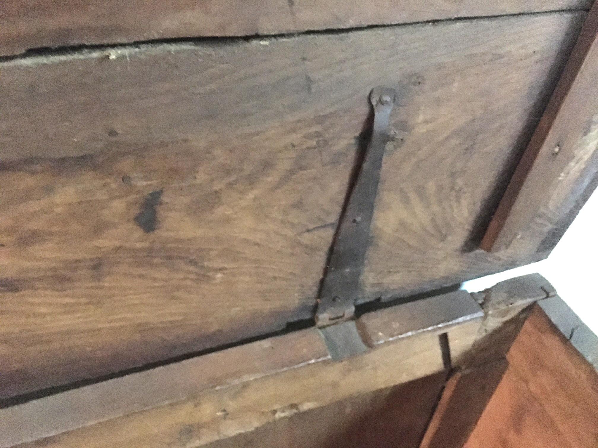 Cassapanca o forziere in legno di Oak del XVIII secolo in vendita 6