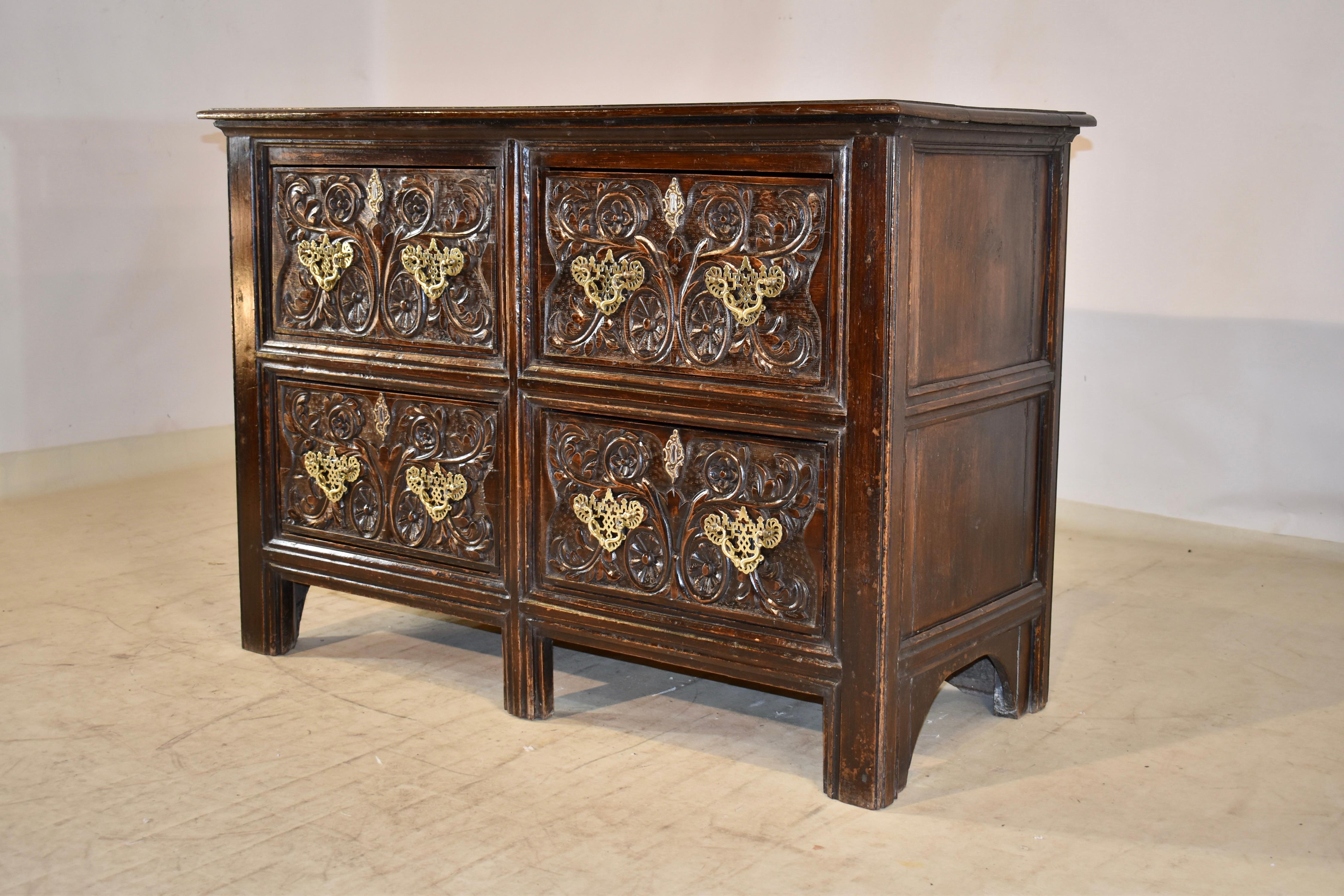 18th Century and Earlier 18th Century English Oak Chest of Drawers For Sale