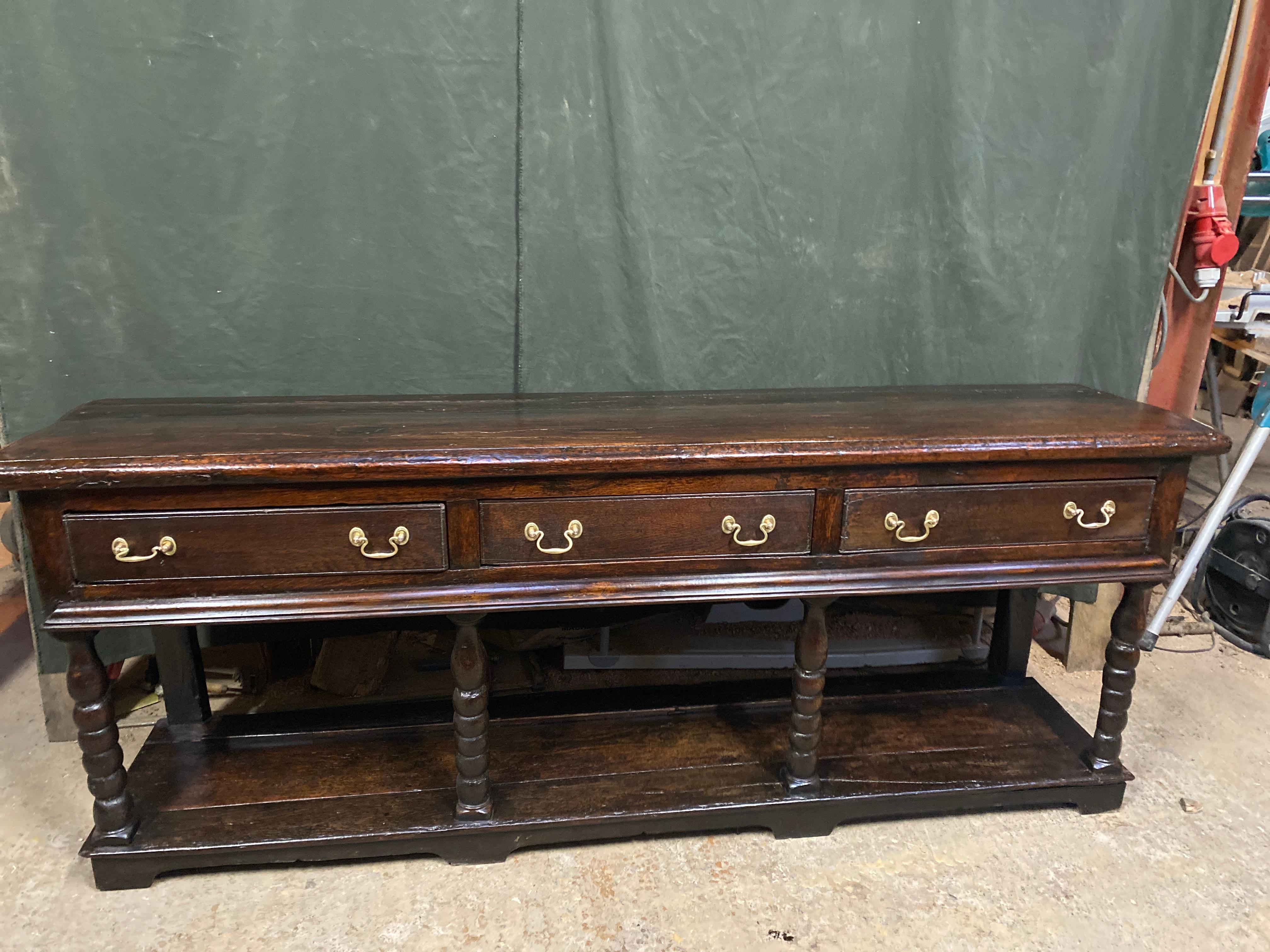 18th Century English Oak Console with 3 Drawers For Sale 8