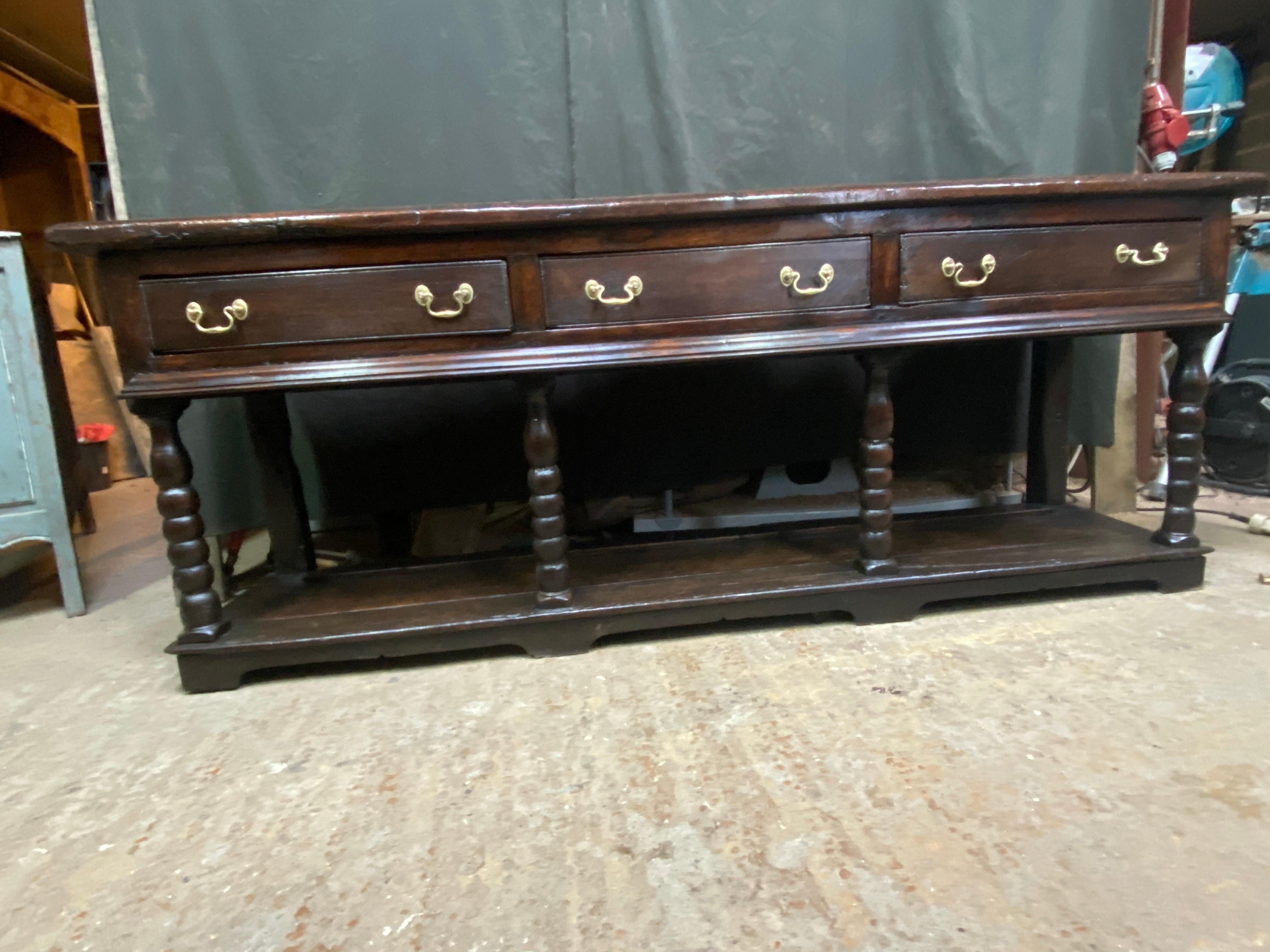 18th Century English Oak Console with 3 Drawers For Sale 10