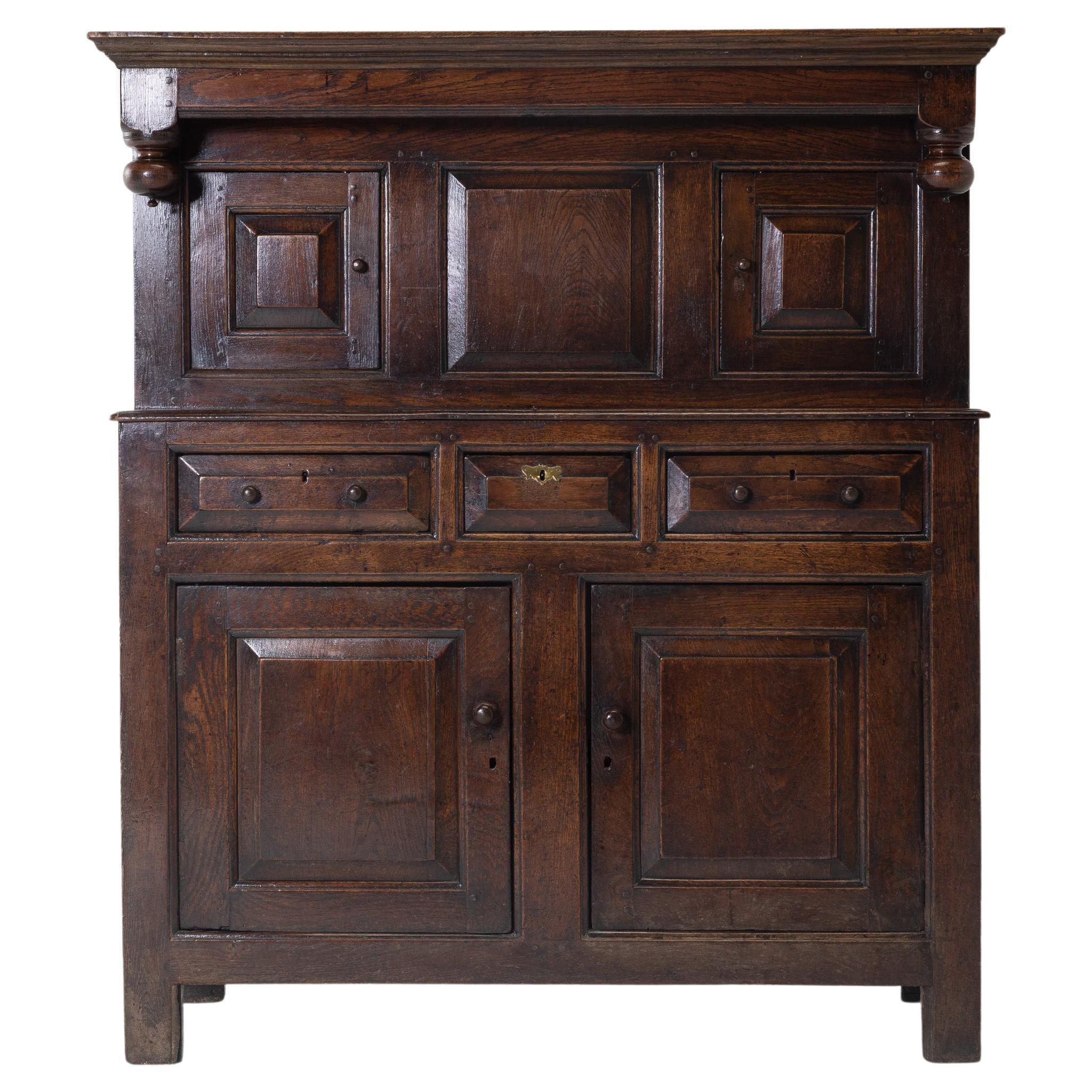 18th Century English Oak Cupboard/Dudarn For Sale