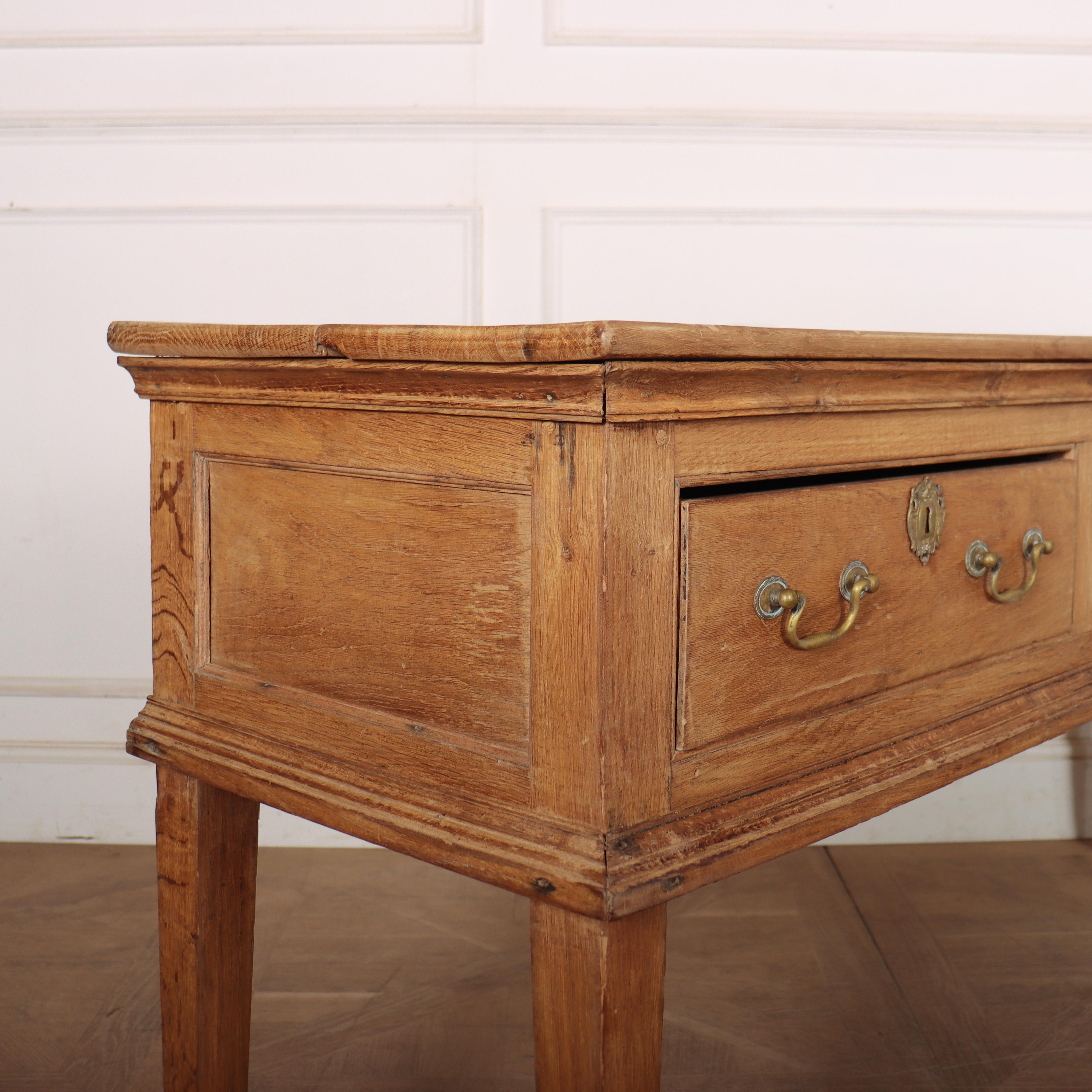 18th Century English Oak Dresser Base For Sale 3