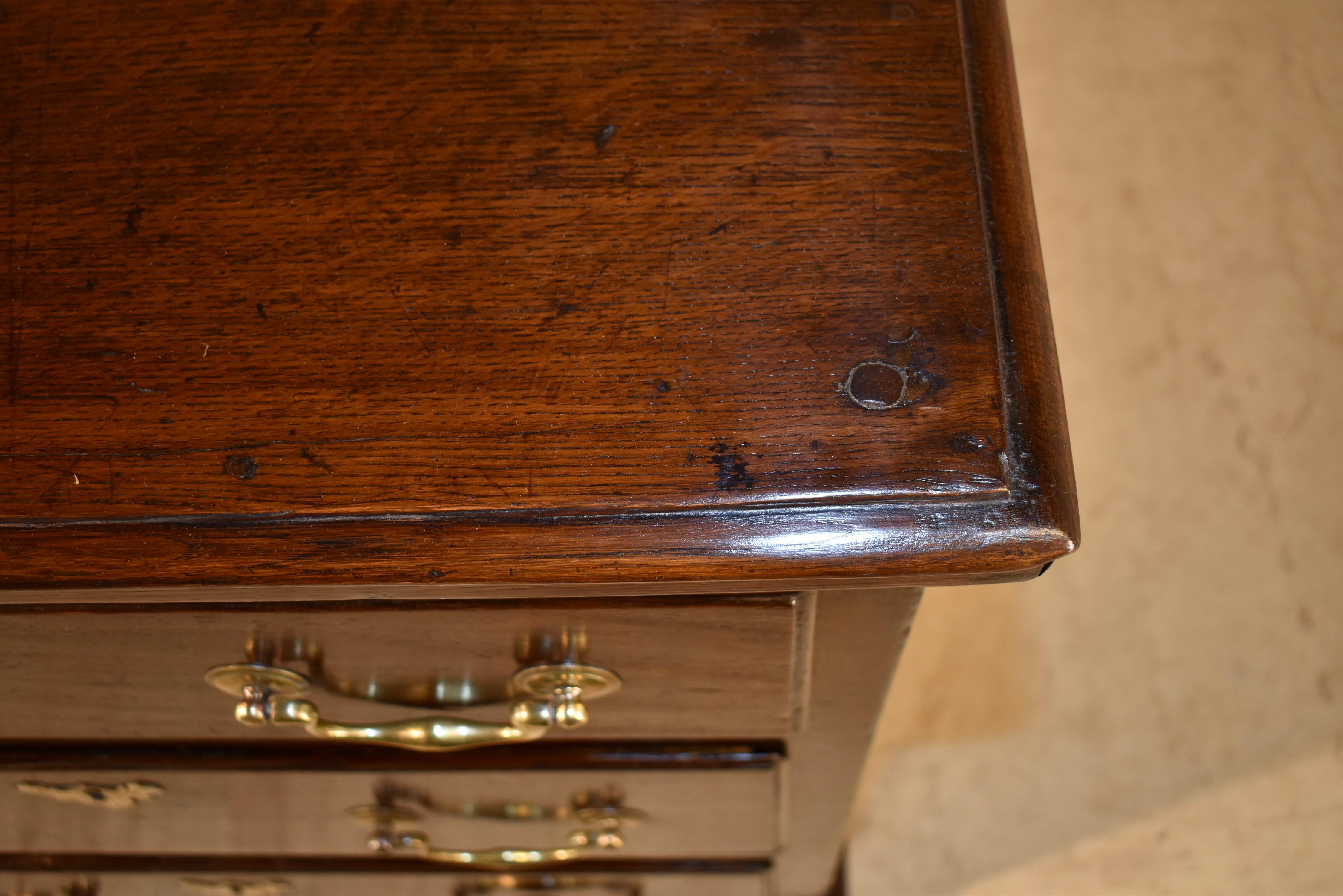 18th Century English Oak Dresser Base For Sale 4