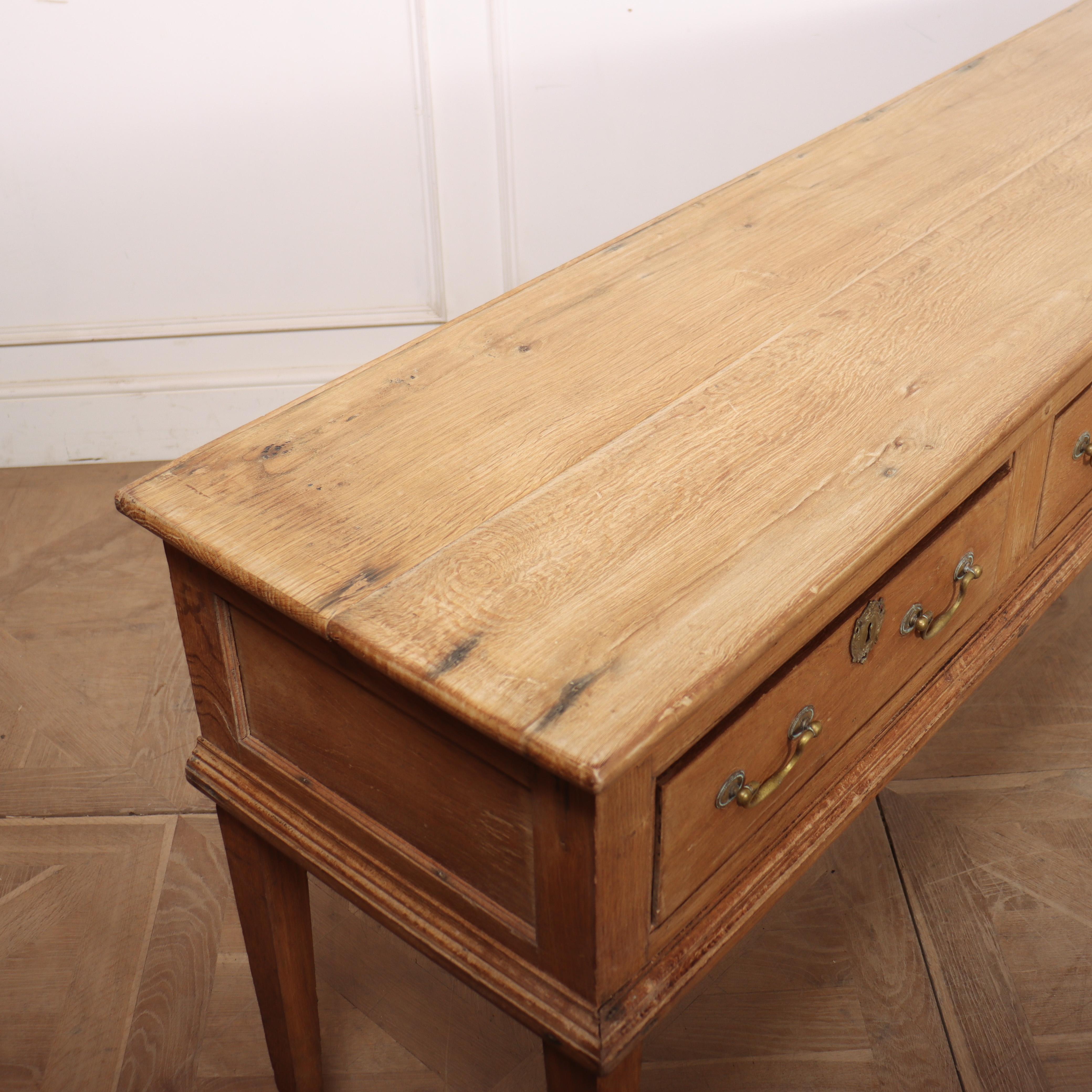 18th Century English Oak Dresser Base For Sale 4