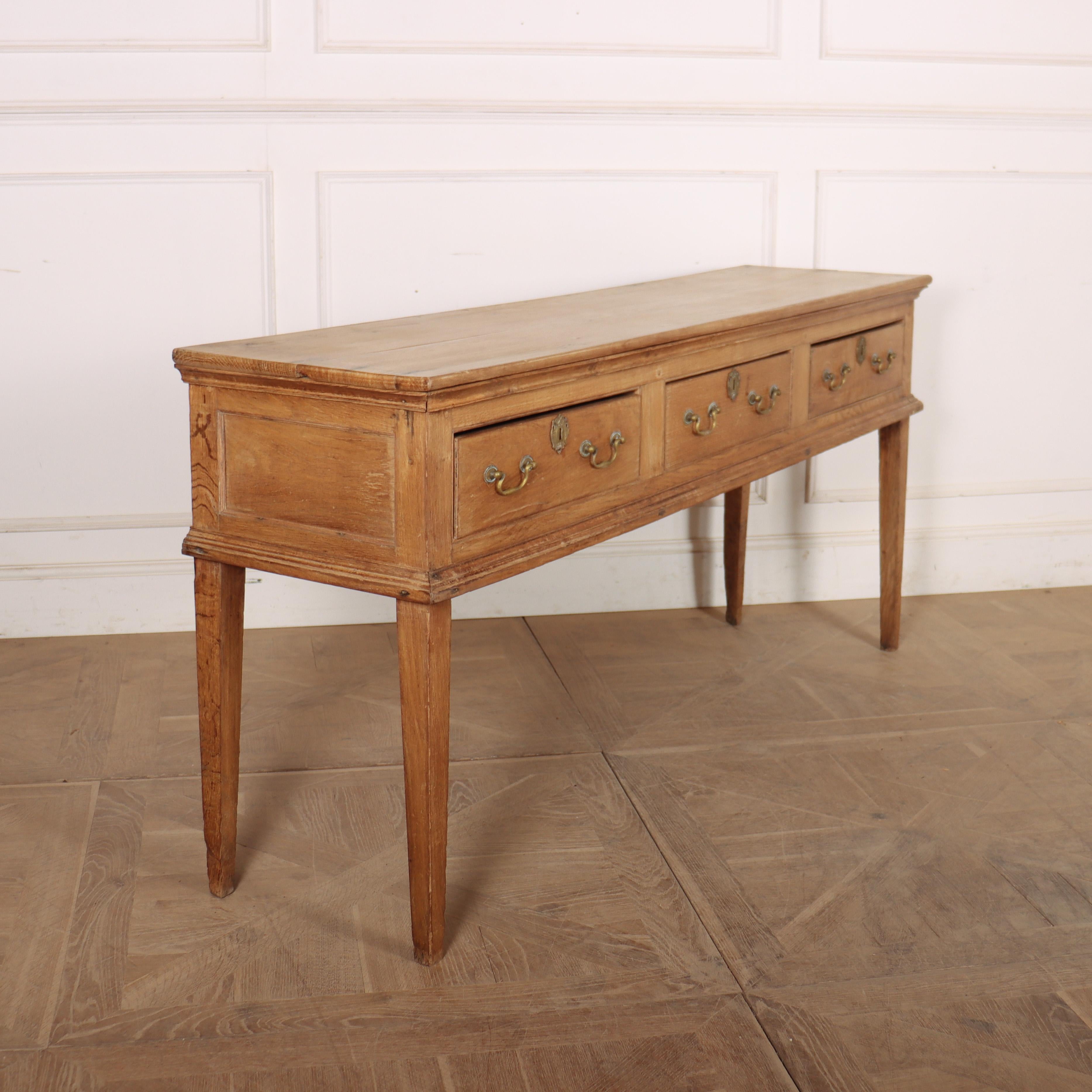 18th Century English Oak Dresser Base For Sale 2