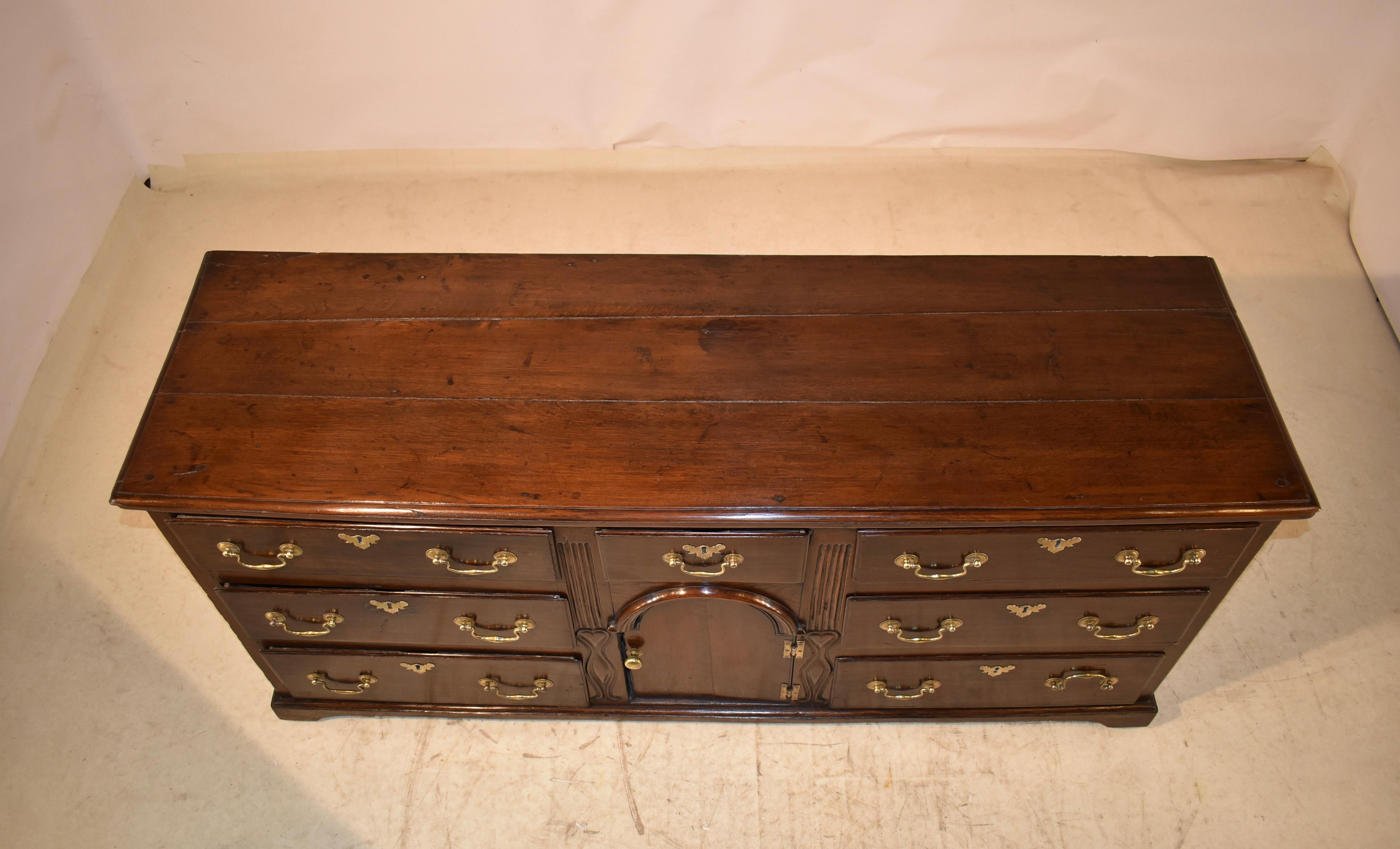 18th Century English Oak Dresser Base For Sale 3