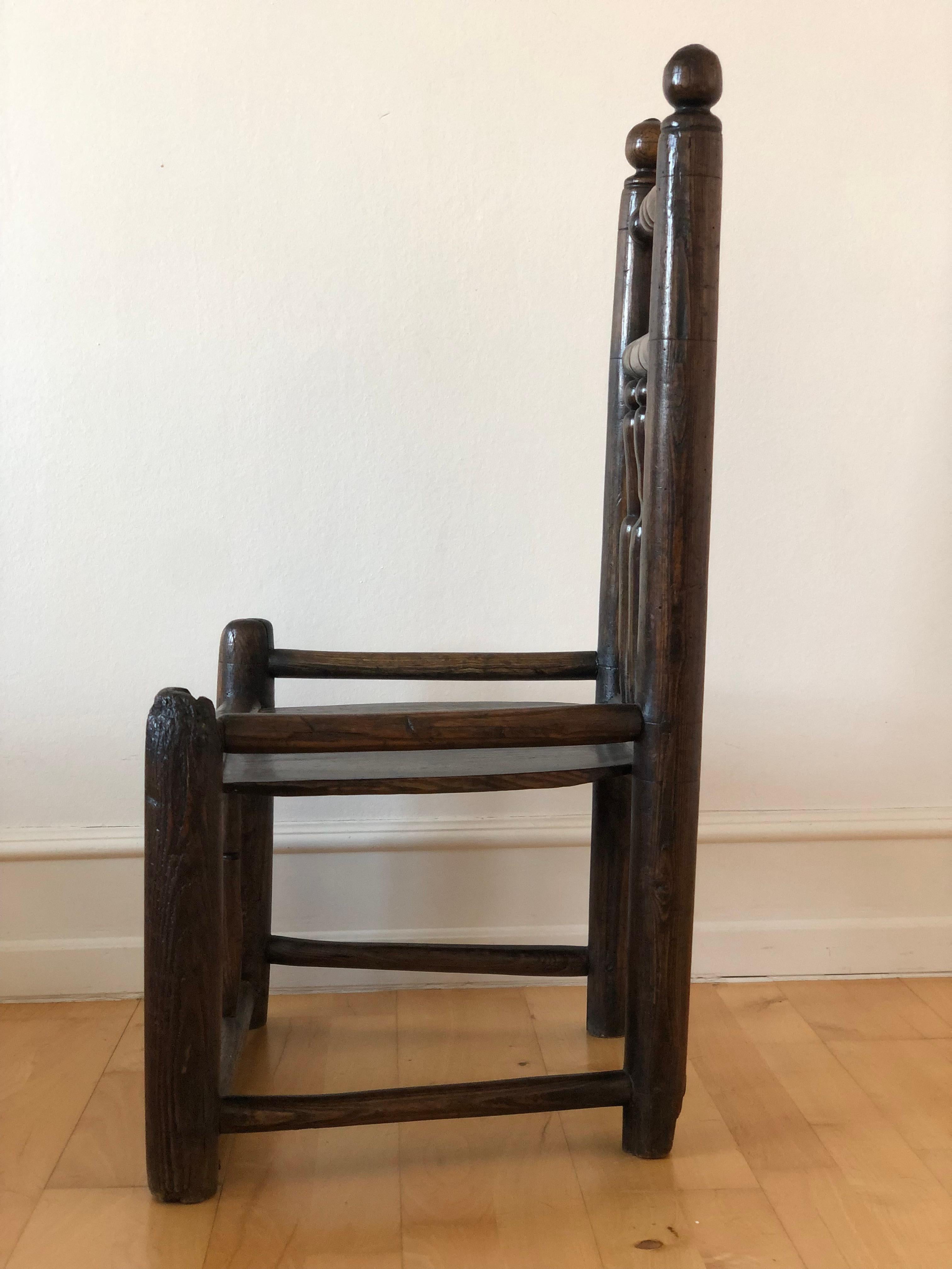 Hand-Carved 18th-Century English Oak Farmhouse Chair For Sale