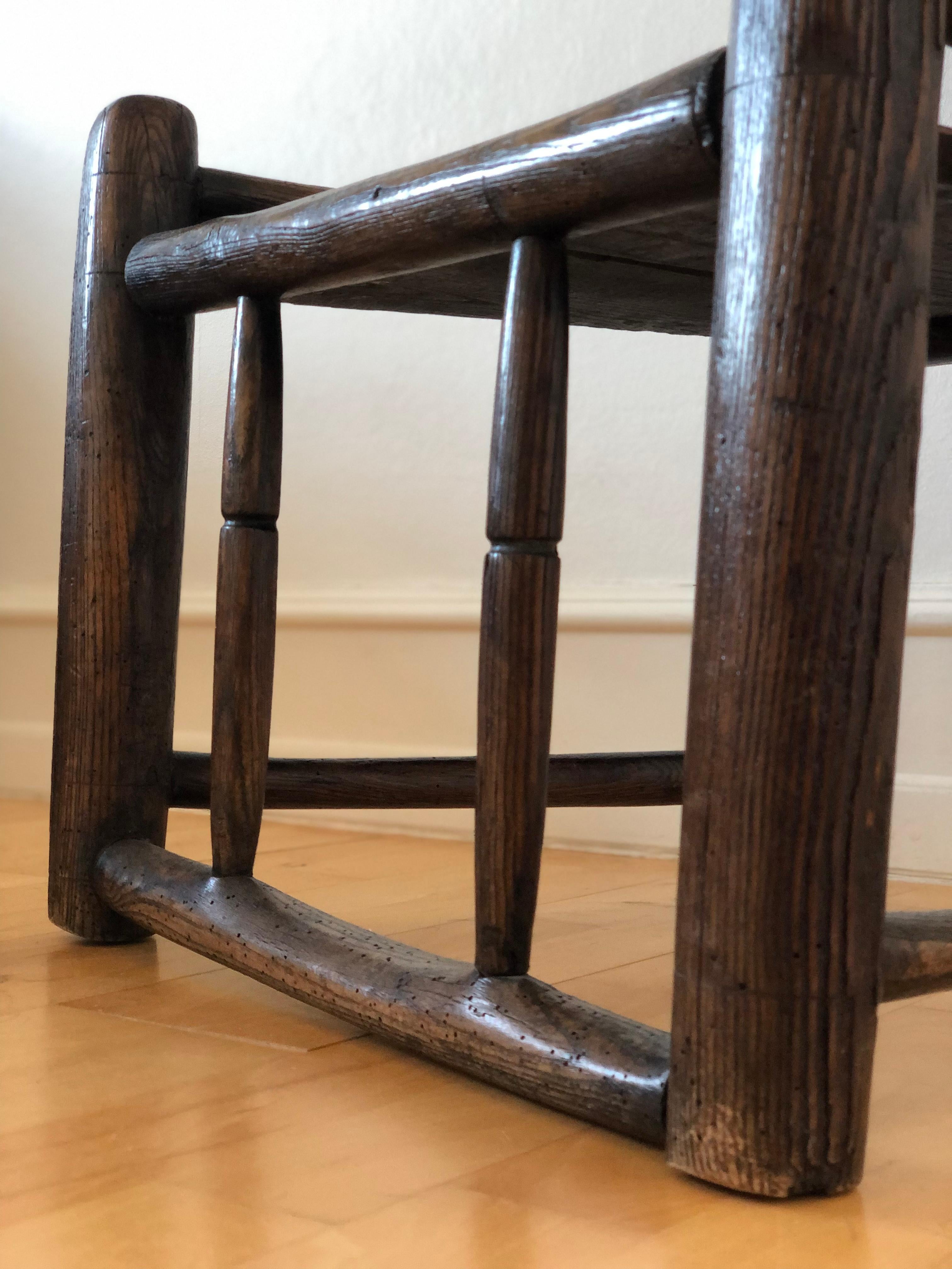 18th-Century English Oak Farmhouse Chair For Sale 2