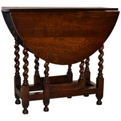 18th Century English Oak Gate Leg Table