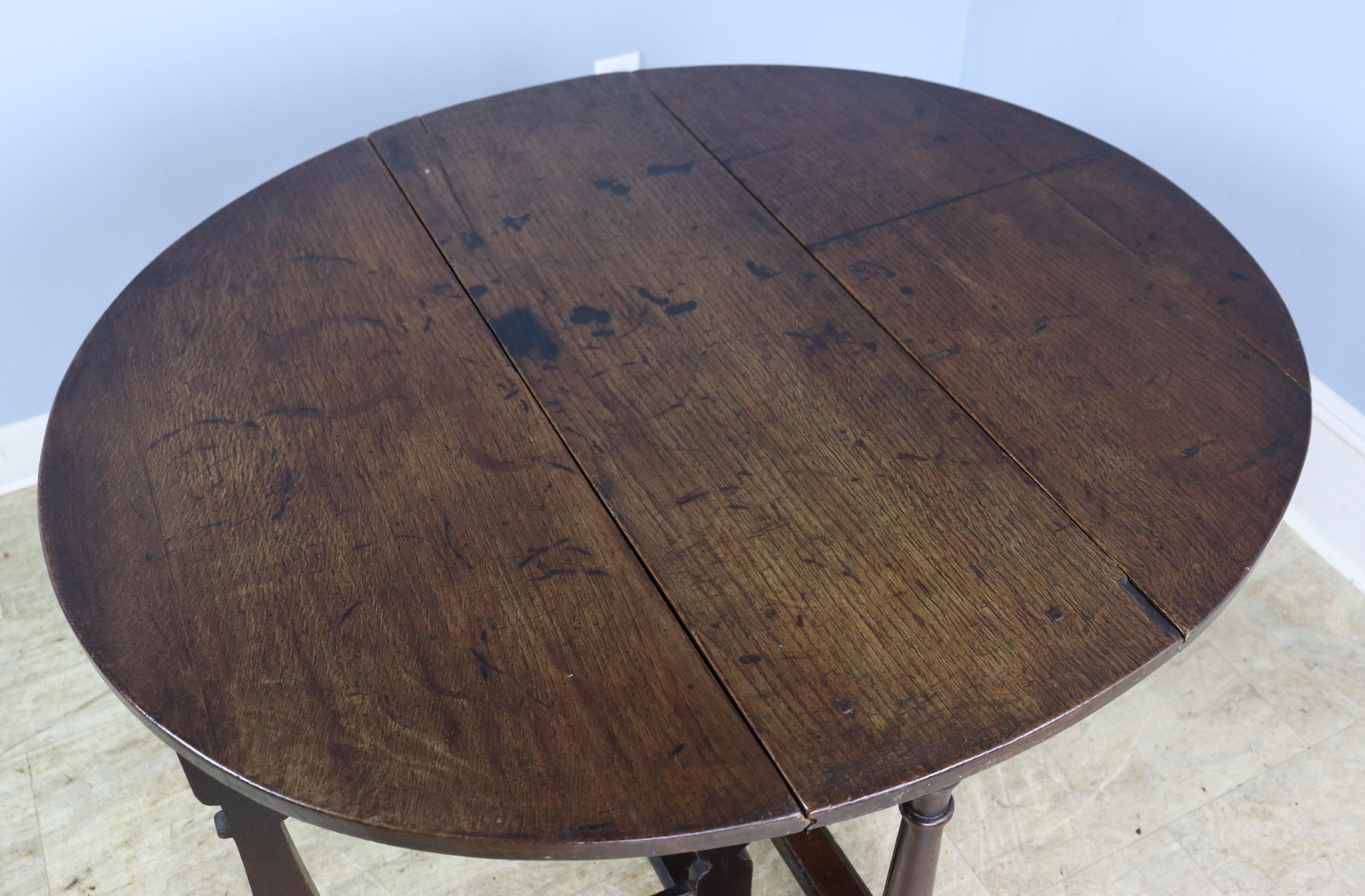 18th Century English Oak Gateleg Table For Sale 1