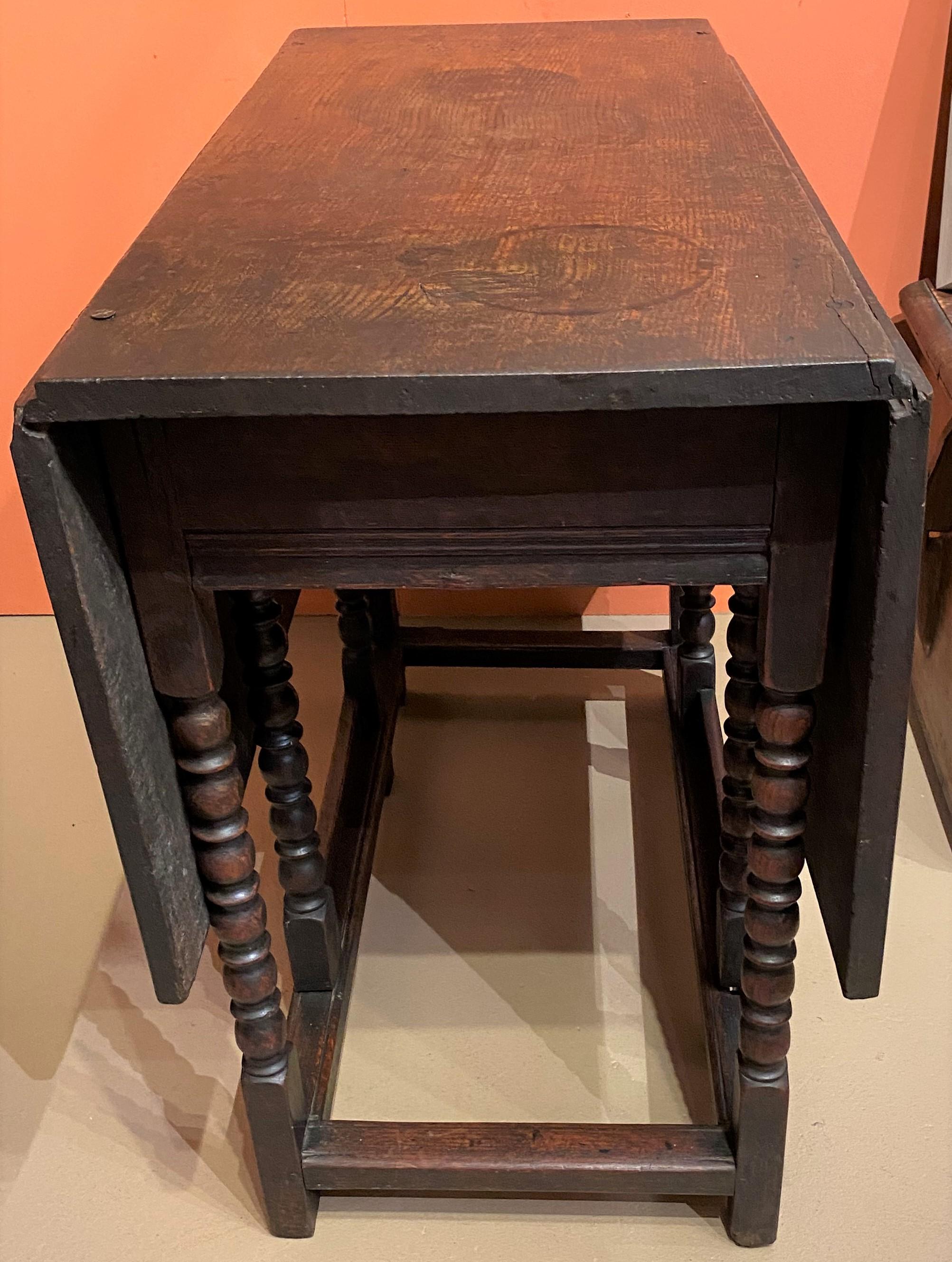 Hand-Carved 18th Century English Oak Gateleg Table with Great Surface For Sale