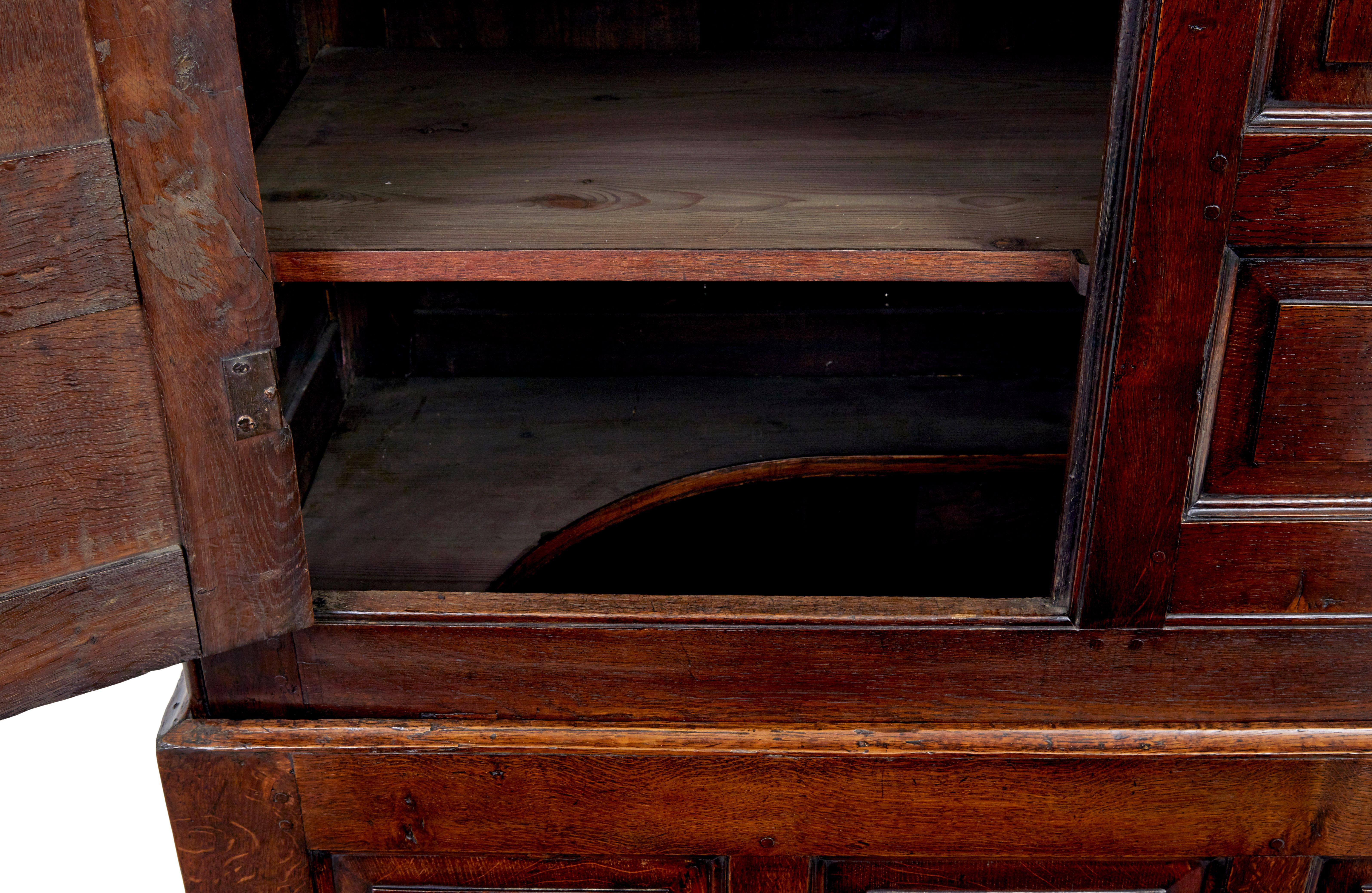 Quercia Credenza in quercia inglese del XVIII secolo in vendita